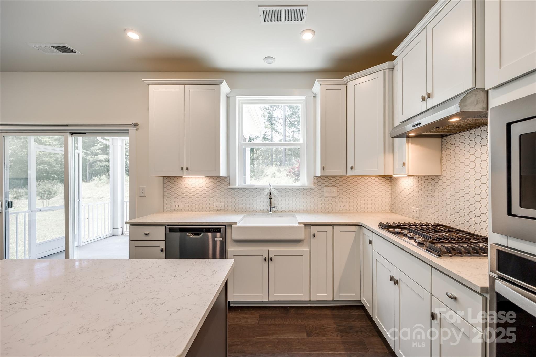 Paddlers Cove - Residential Lease