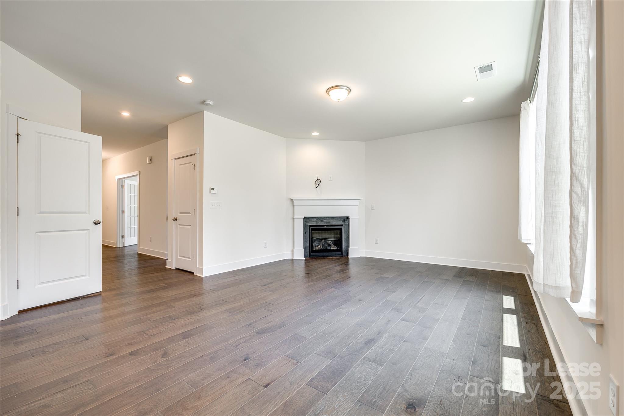 Paddlers Cove - Residential Lease