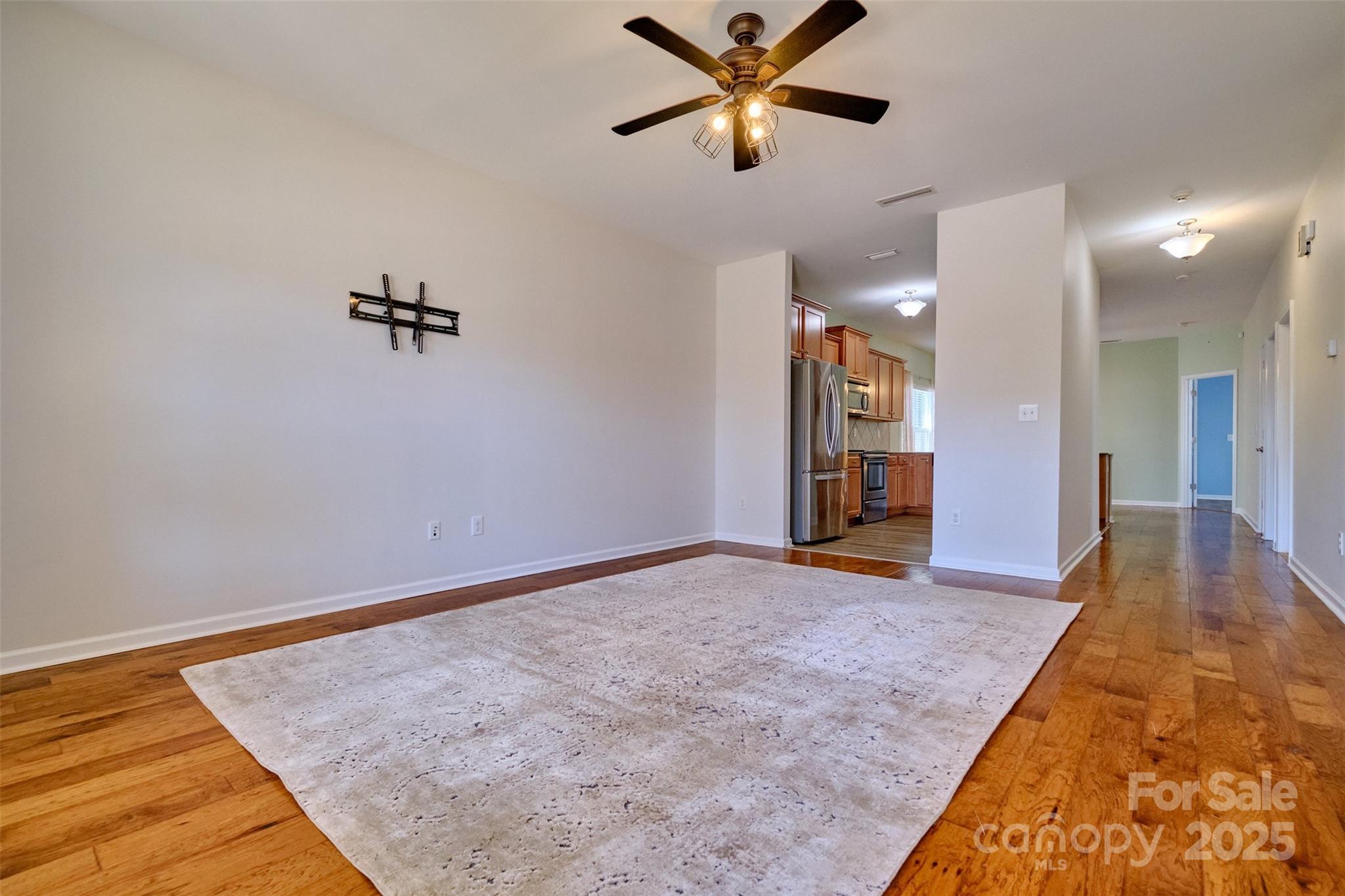 Newport Lakes - Residential