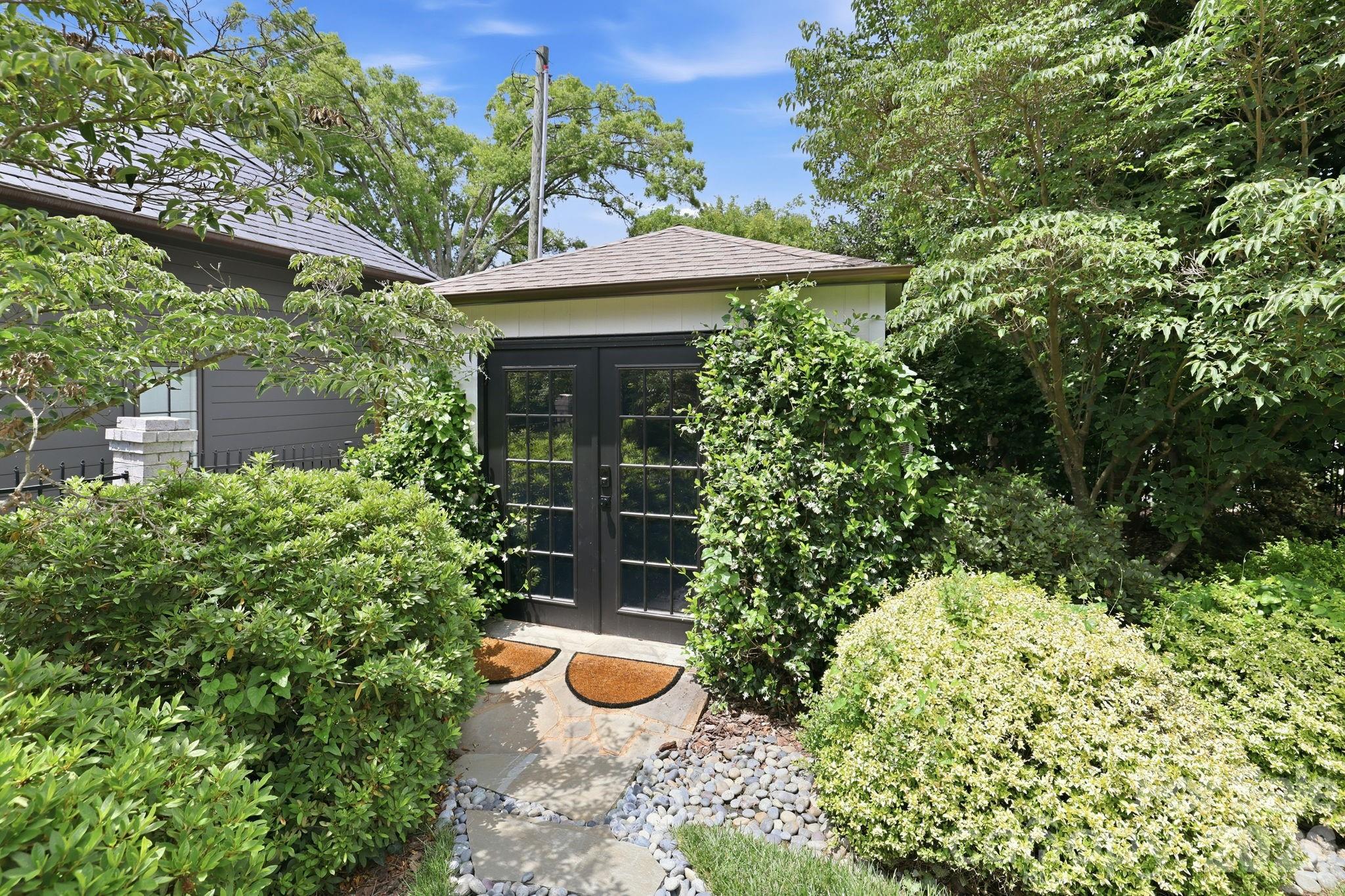 Myers Park - Residential