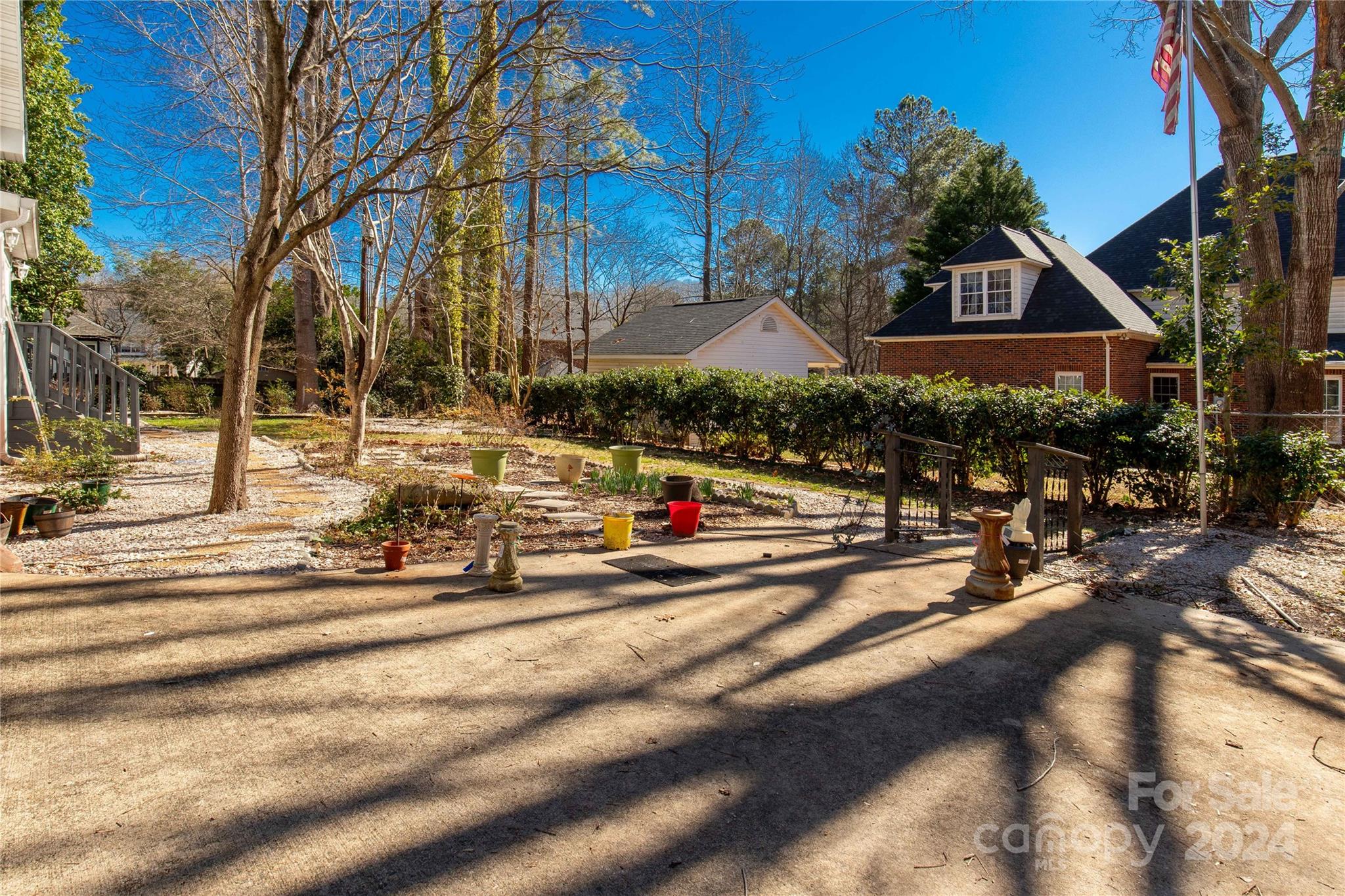Forest Hills - Residential