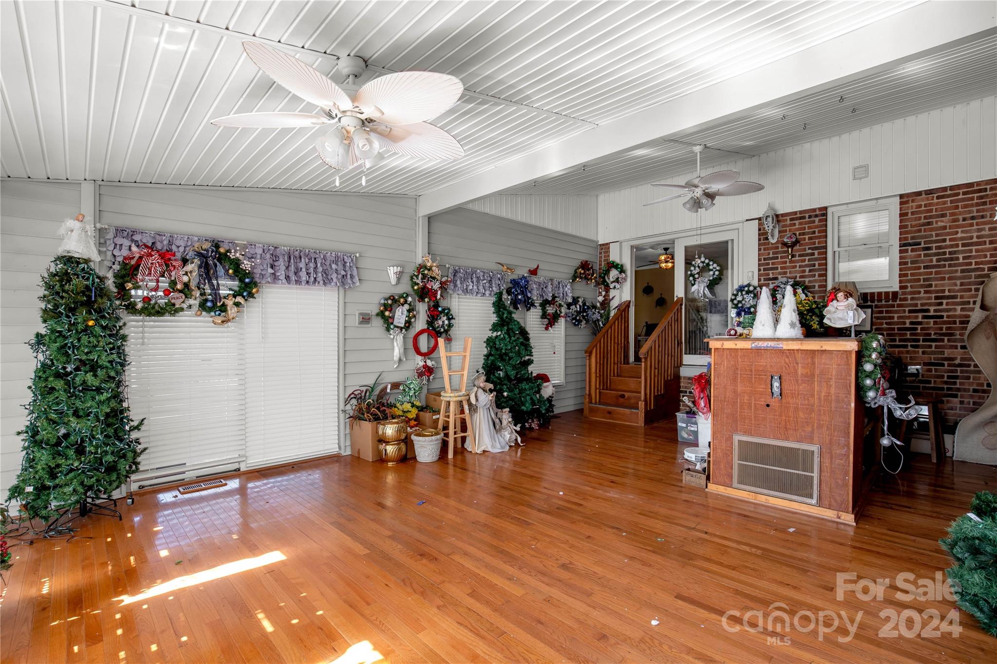 Forest Hills - Residential