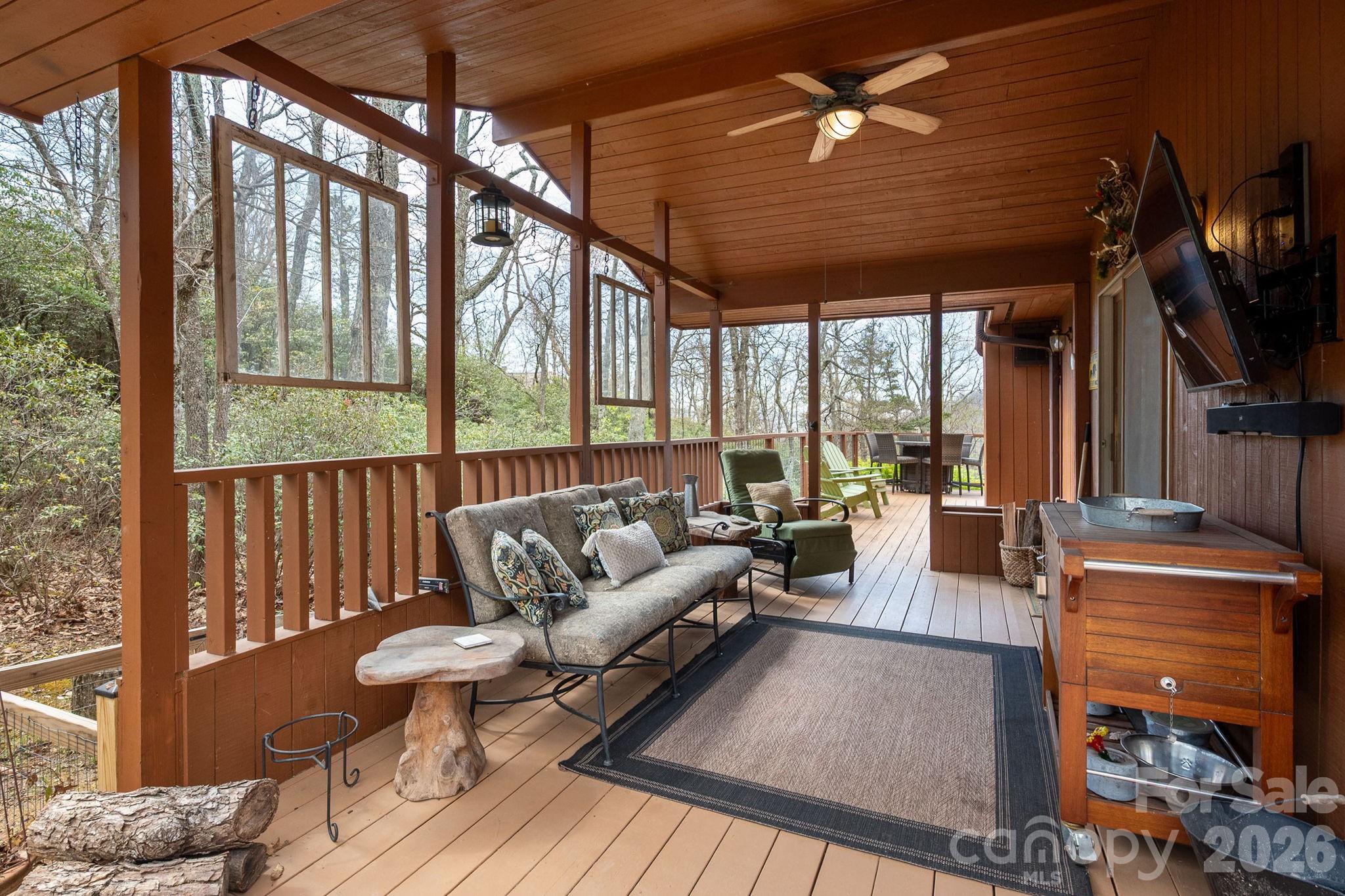 Laurel Ridge - Residential