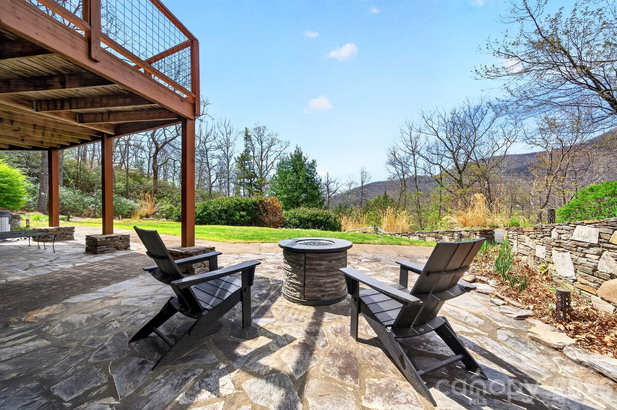 Laurel Ridge - Residential