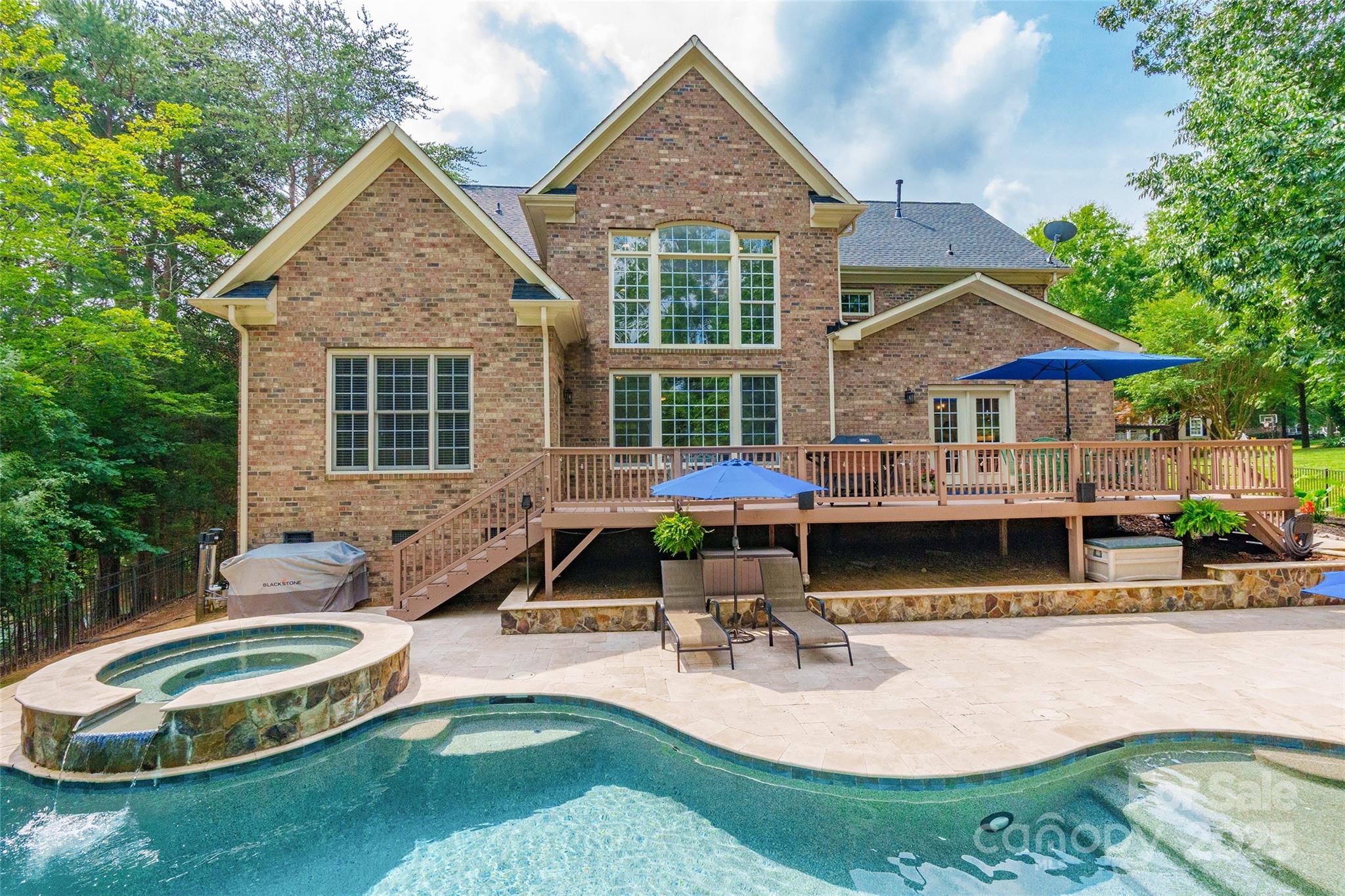 Lake Shore - Residential