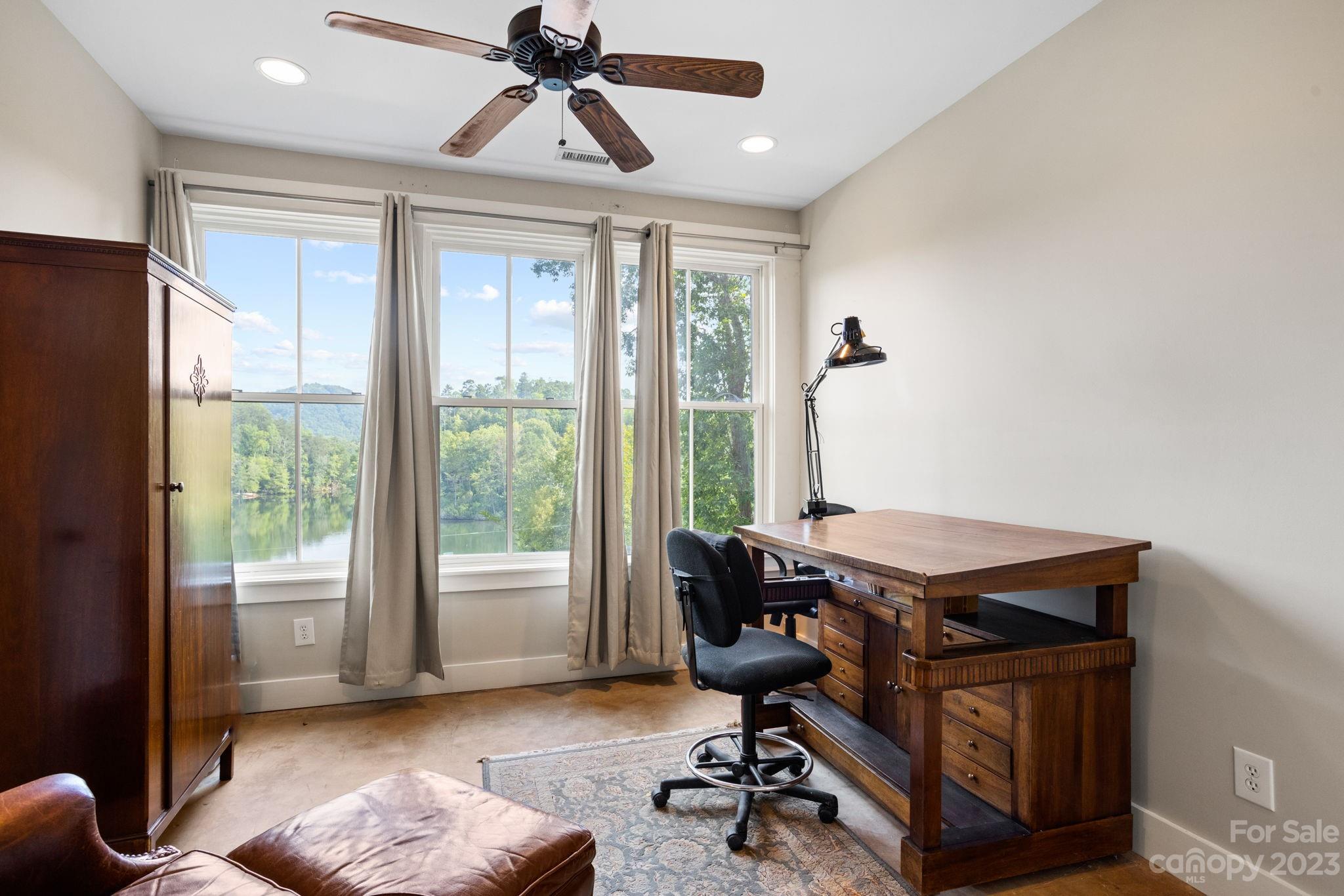 Lake Lanier - Residential