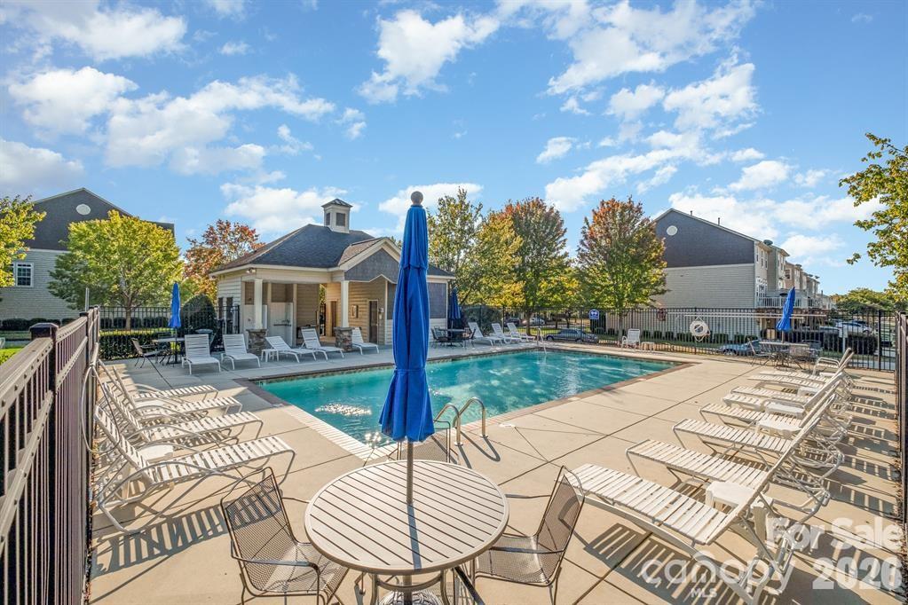 Harborside townhomes - Residential