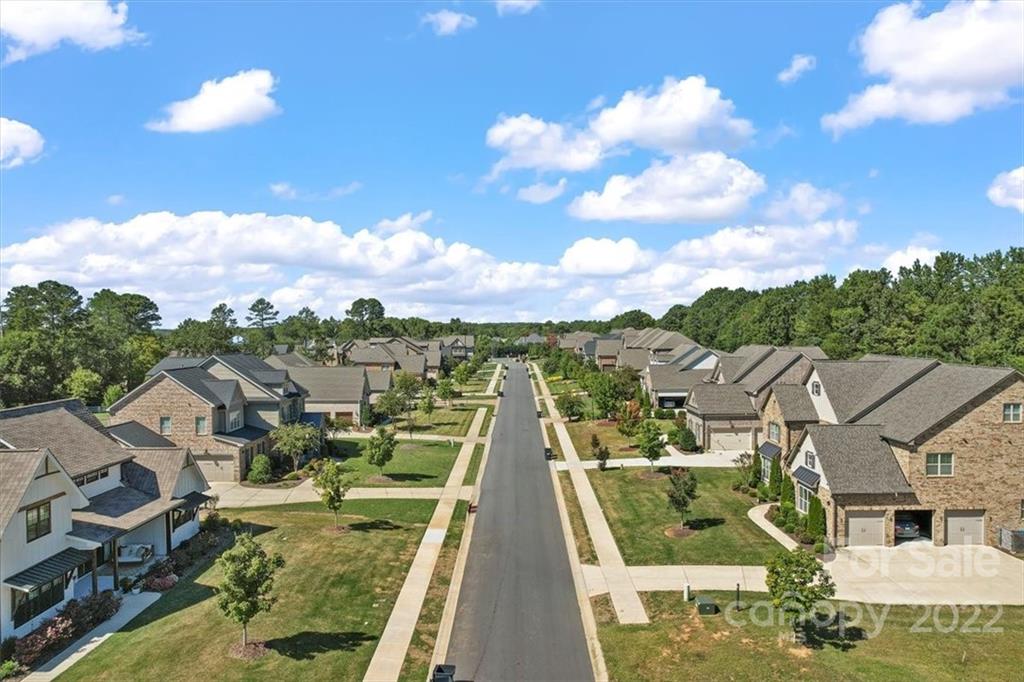 Rosecliff - Land