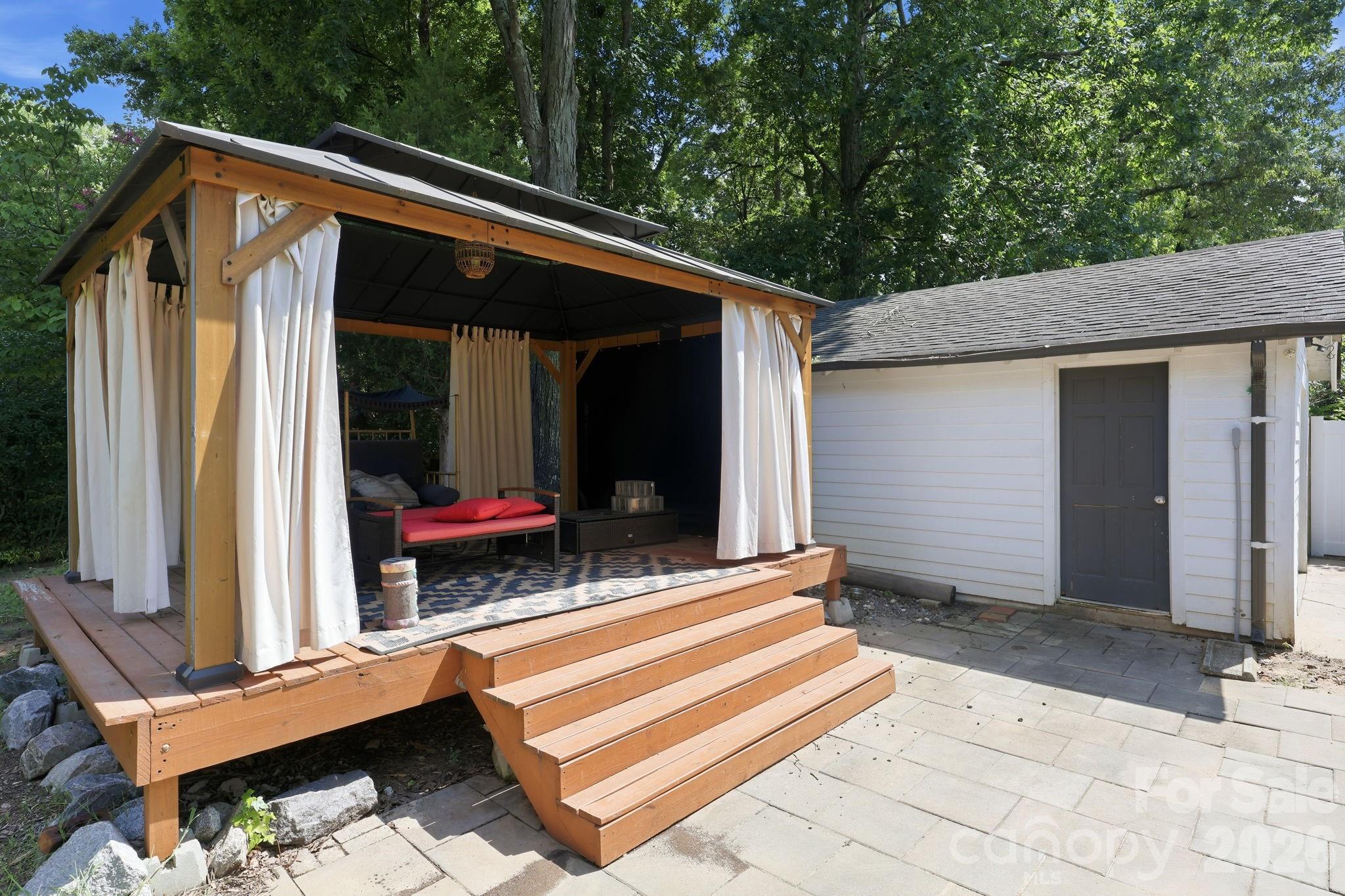Tiffany Terrace - Residential