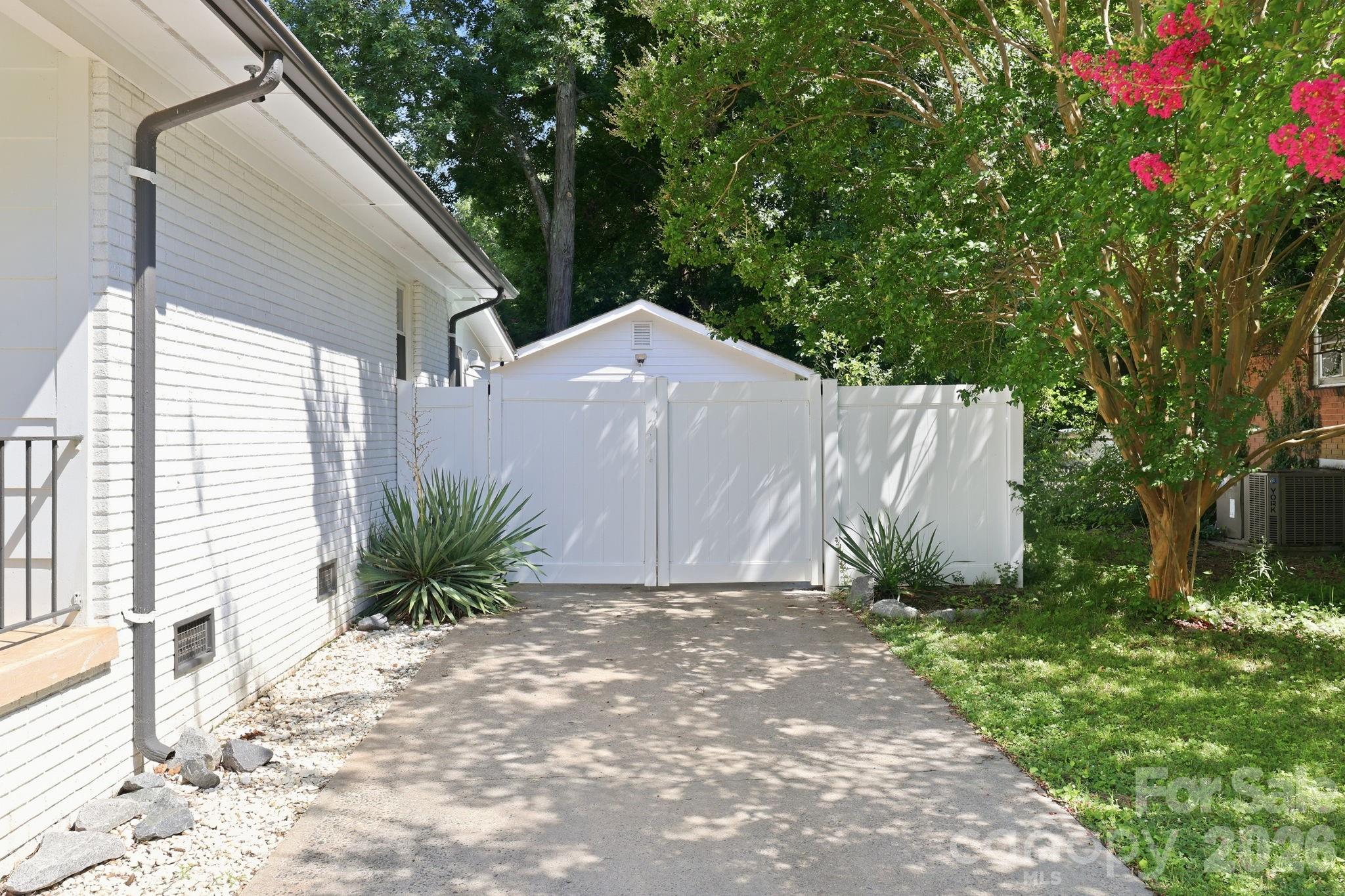 Tiffany Terrace - Residential