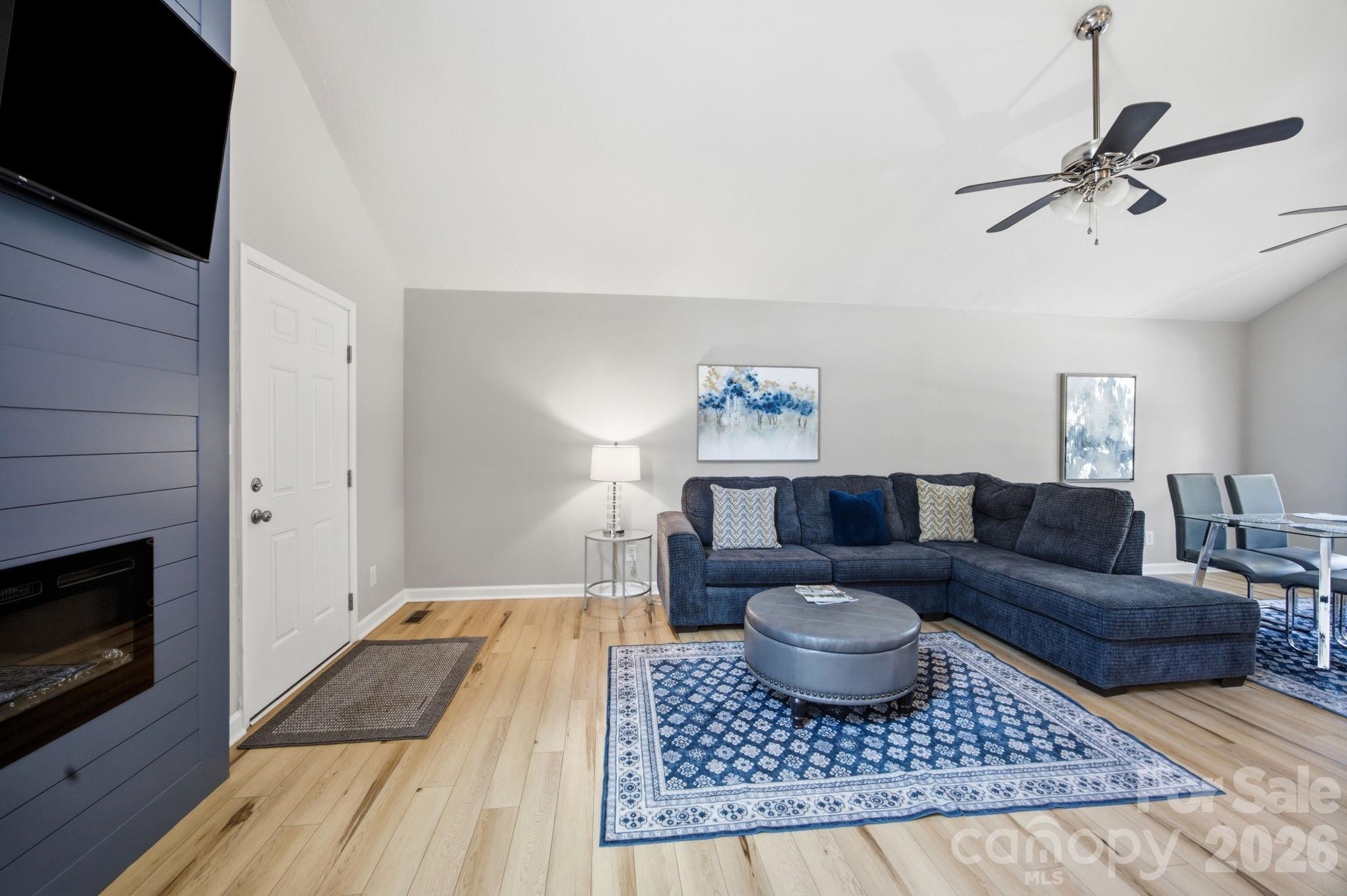 Lakehaven Estates - Residential