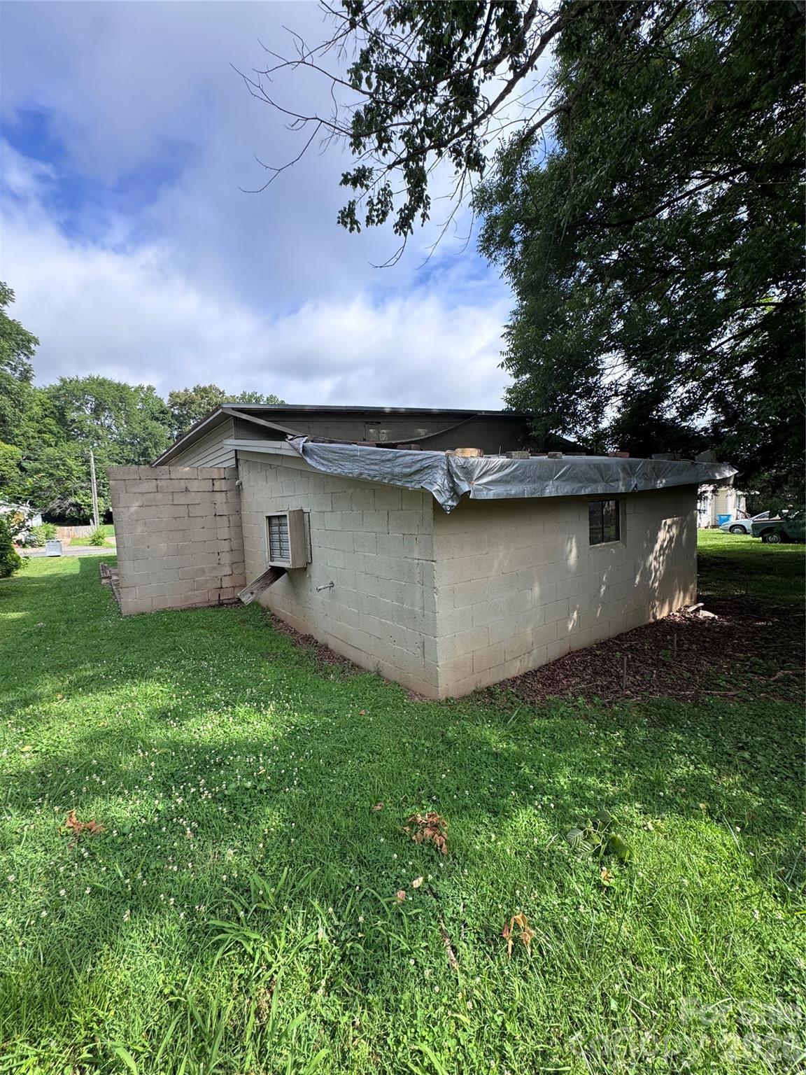 Riverside Drive - Residential