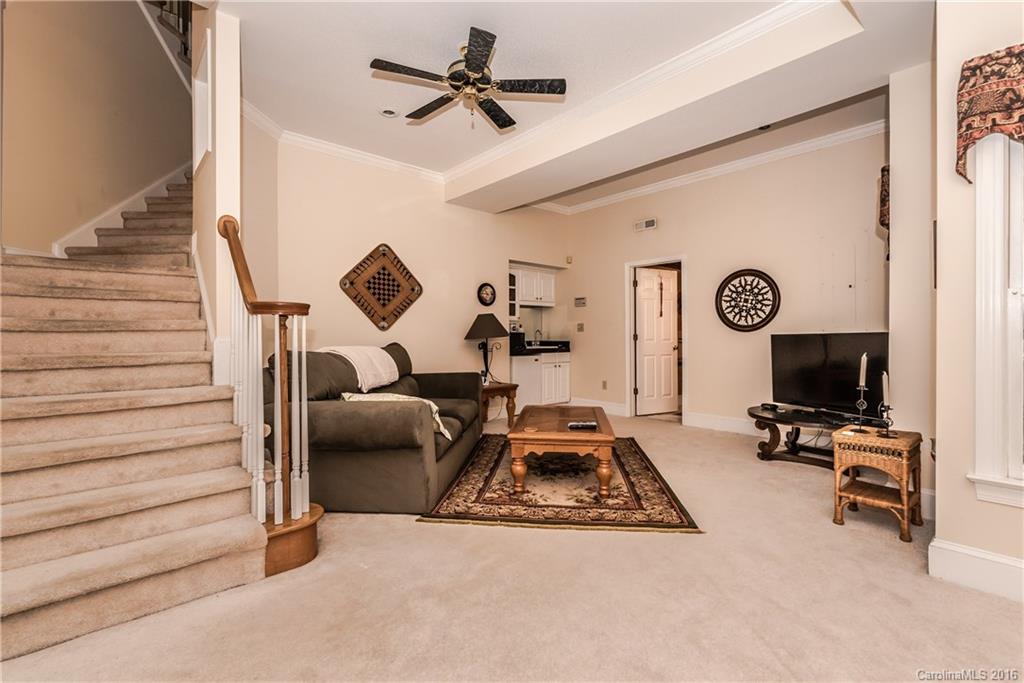 Royal Oaks - Residential