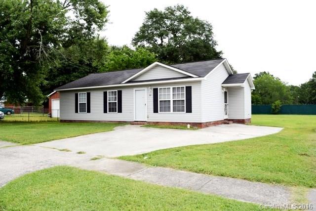 Updated cottage minutes from downtown Rock Hill! Large three bedrooms, and two full baths.  Beautiful yard, large lot.  Bring your first time home buyers!  This home is sure to please!  Also makes for a great investment opportunity! * Age of home is based on tax records.