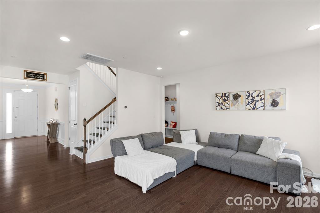 Allen Mills - Residential