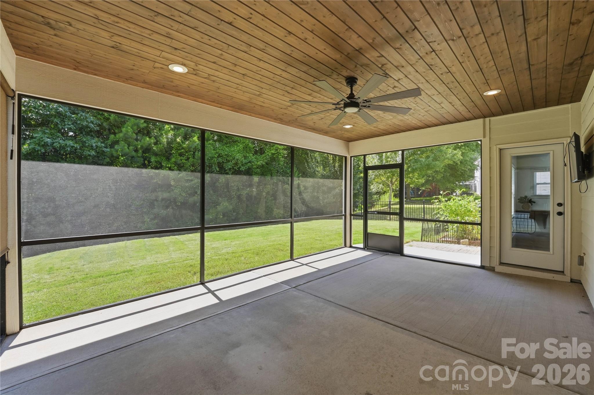 Lake Ridge - Residential