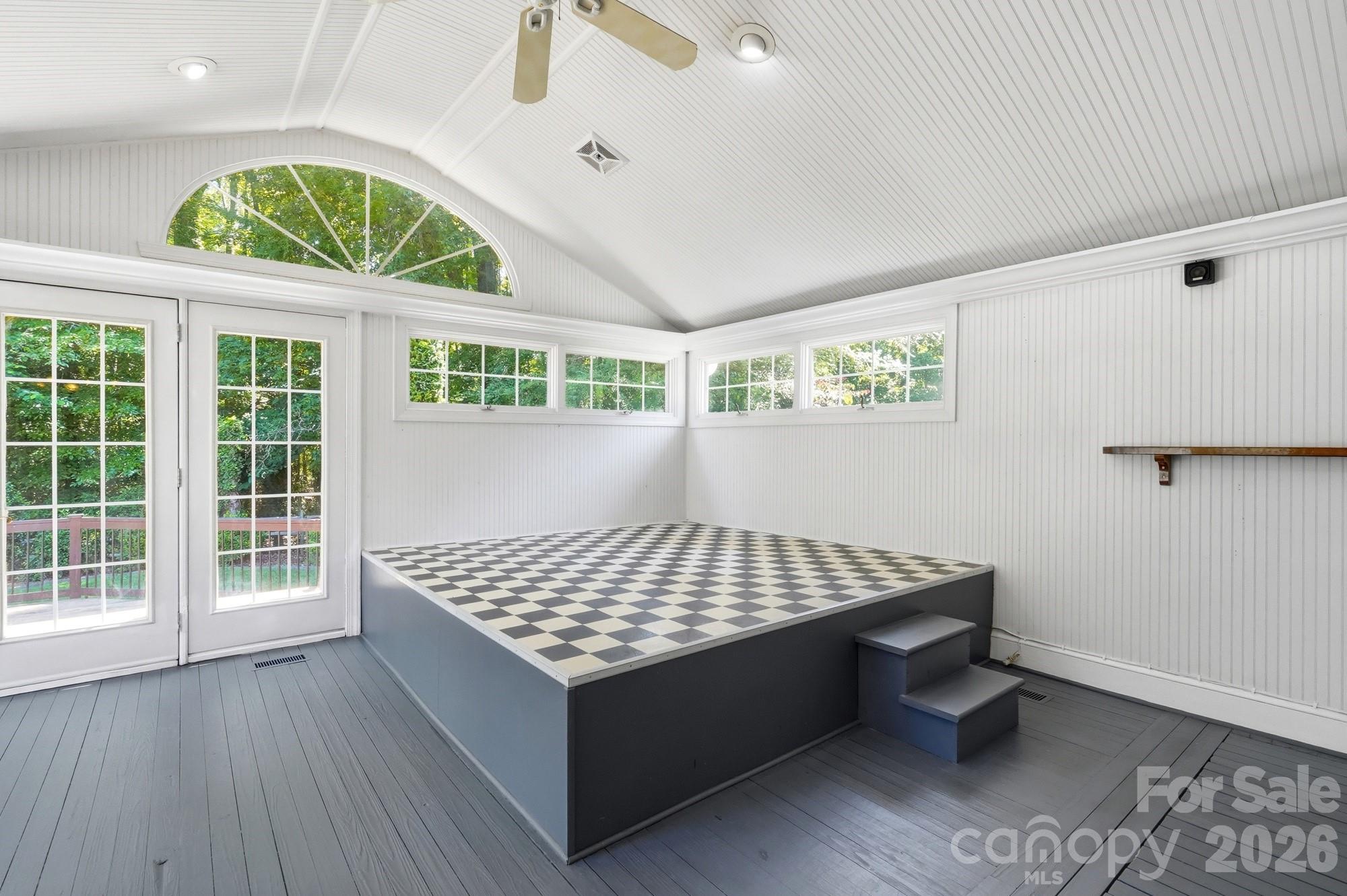 Hidden Hills - Residential