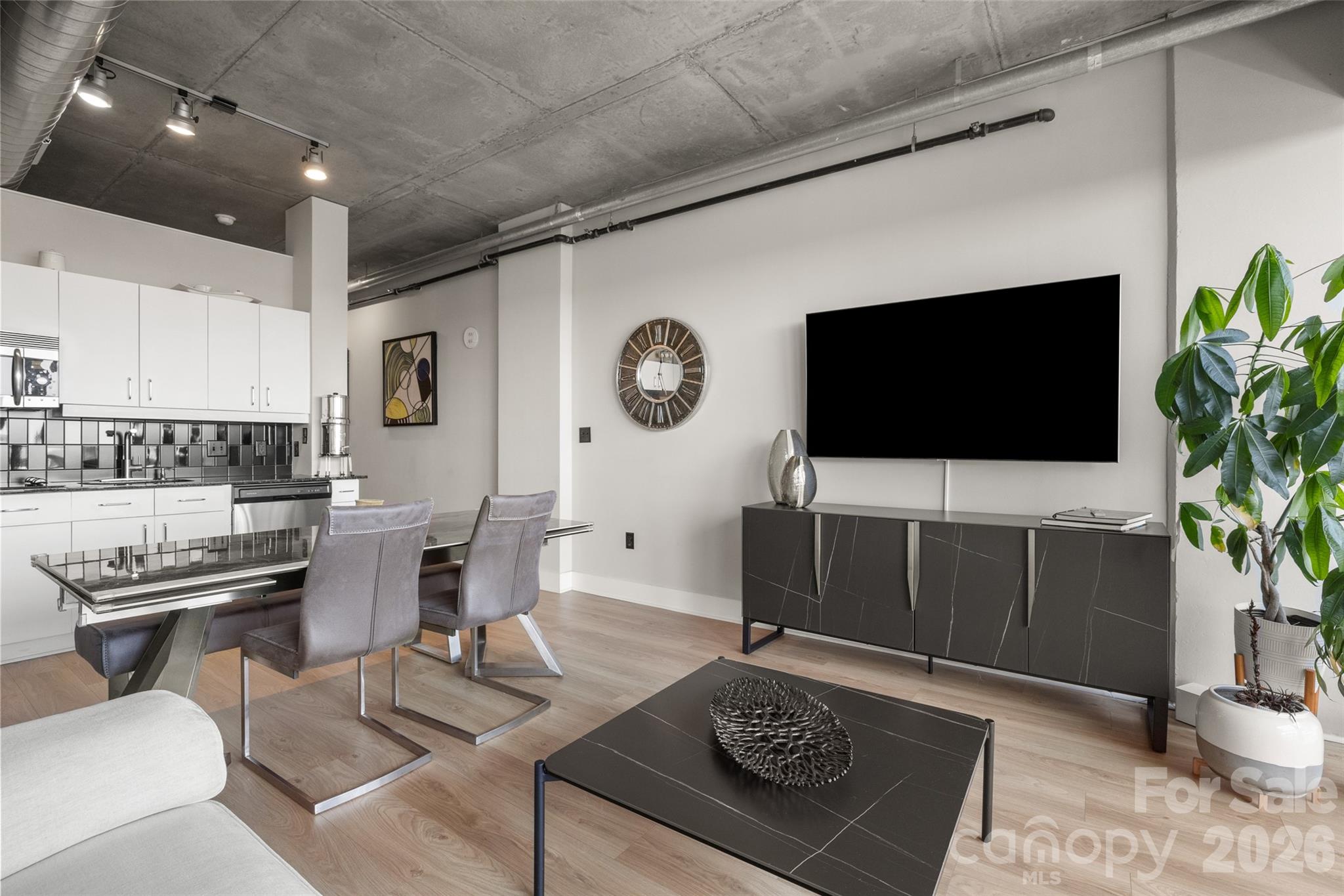 Courtside Condos - Residential