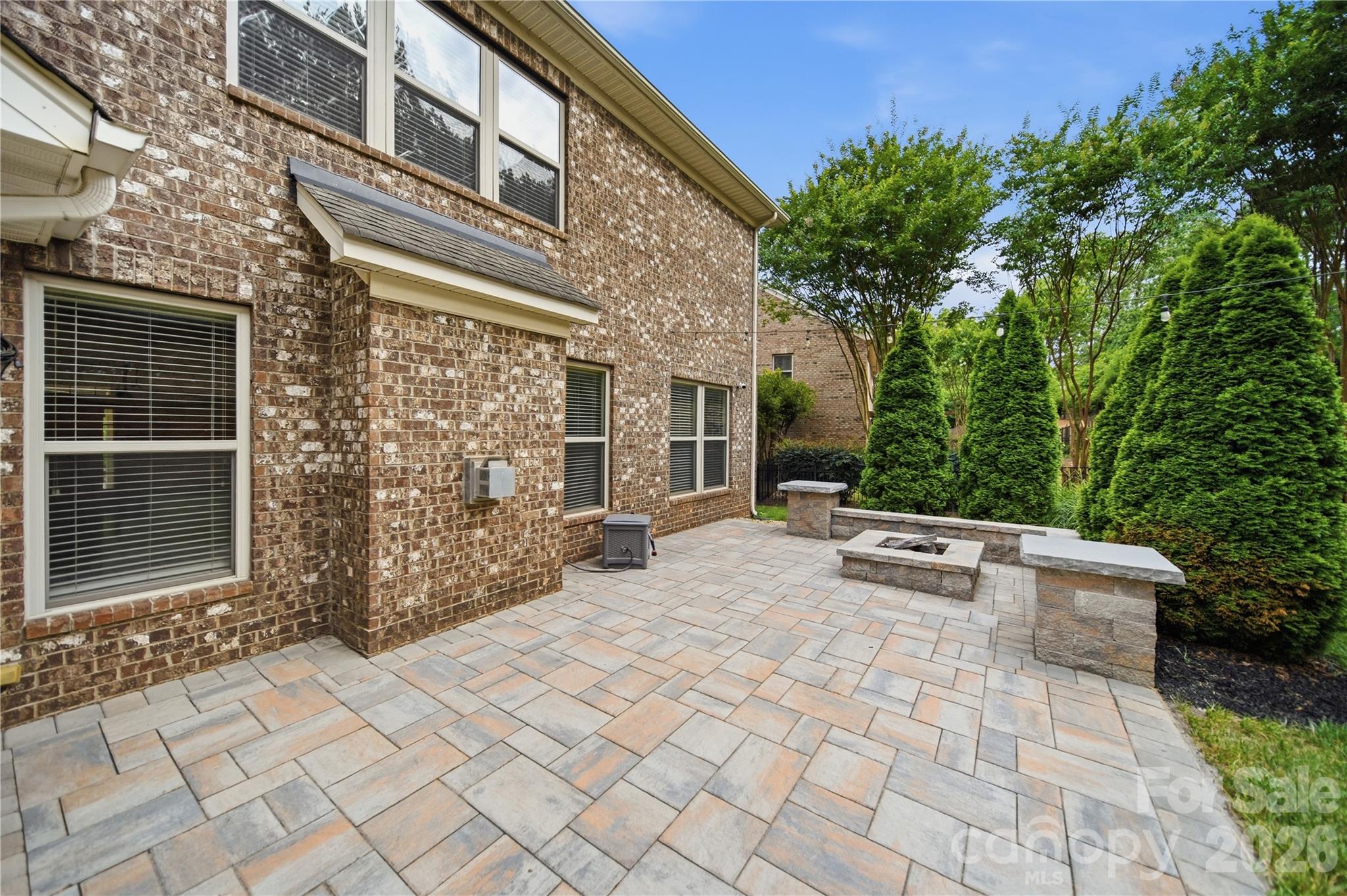 Barber Rock - Residential
