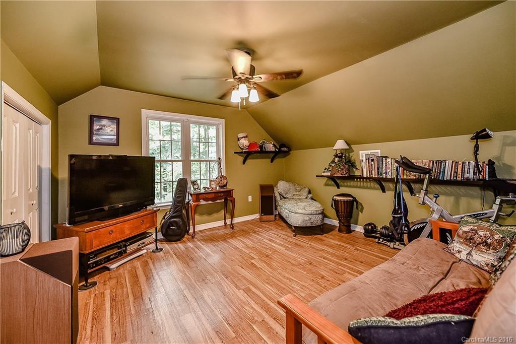 Tega Cay - Residential