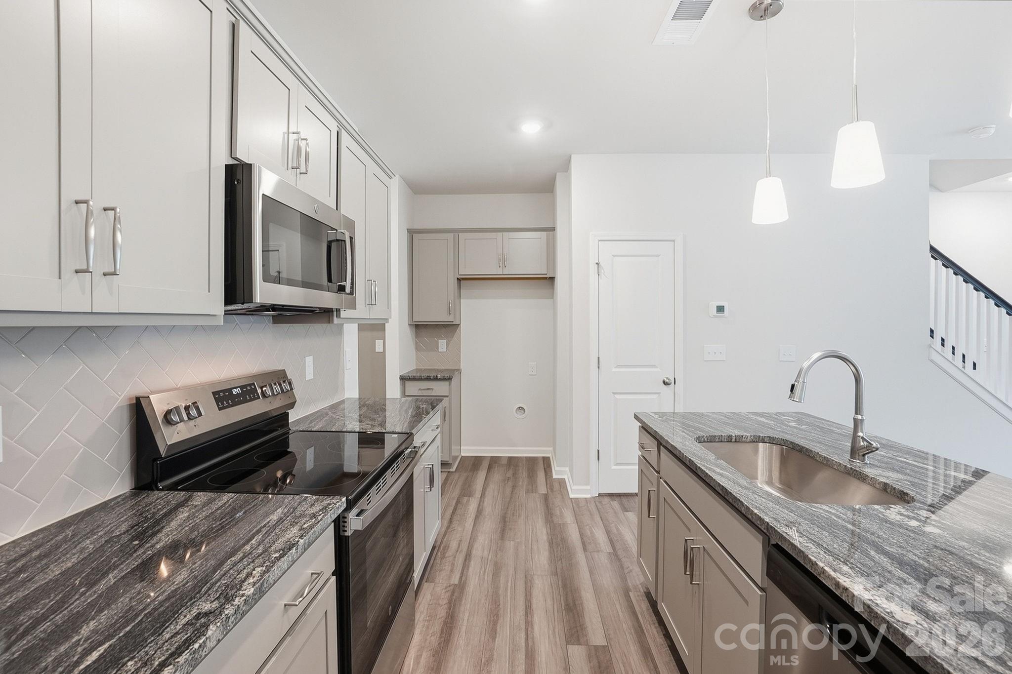 Sloan Station - Residential