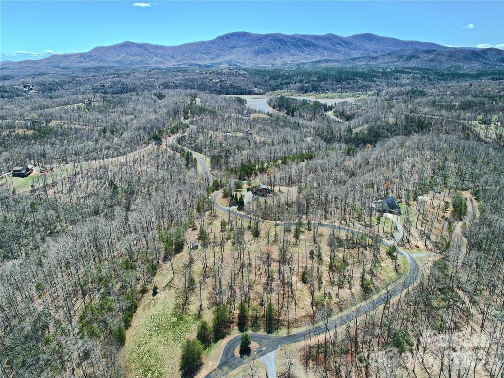 Lake Adger - Land