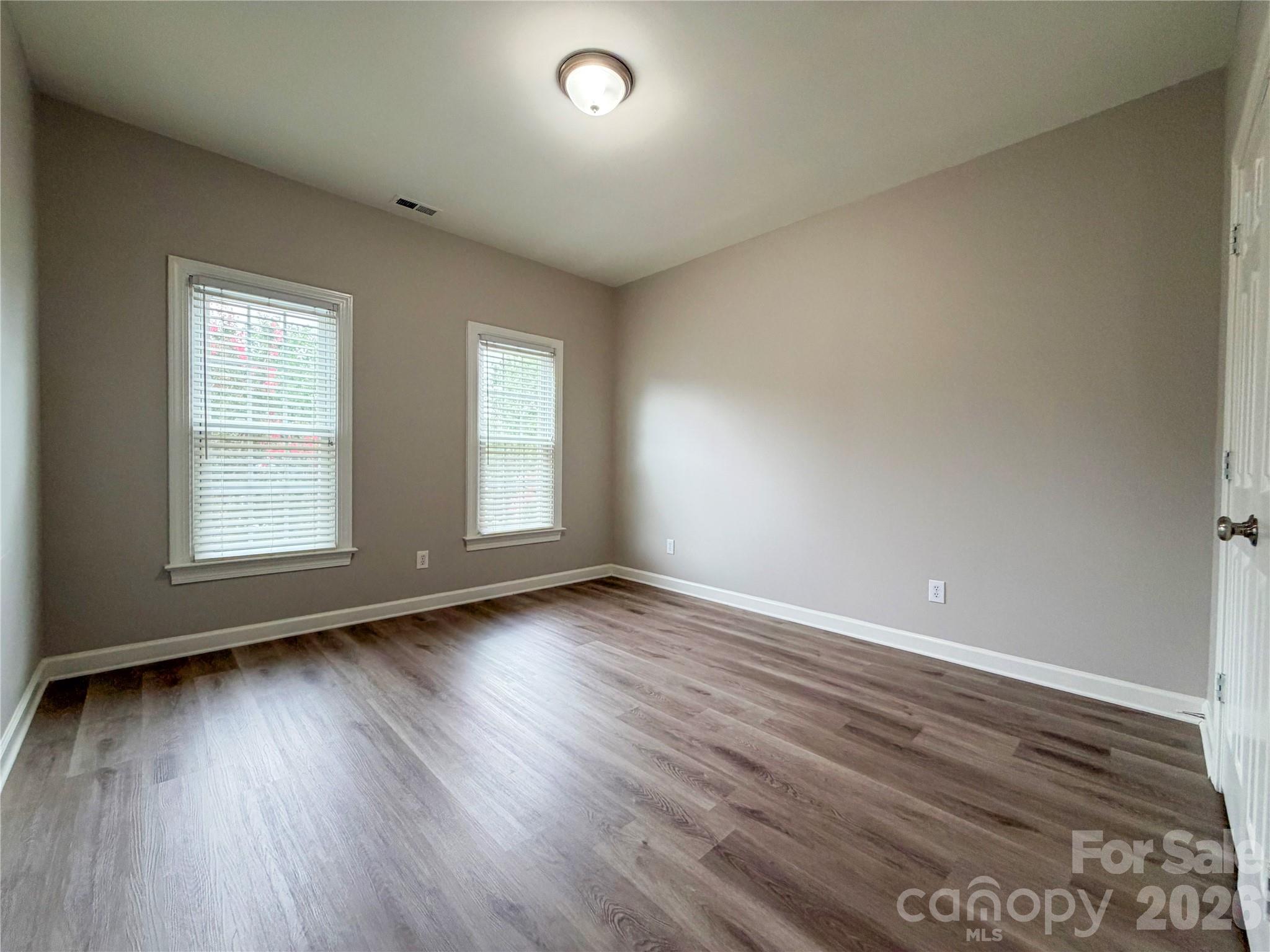 Hunters Gate - Residential