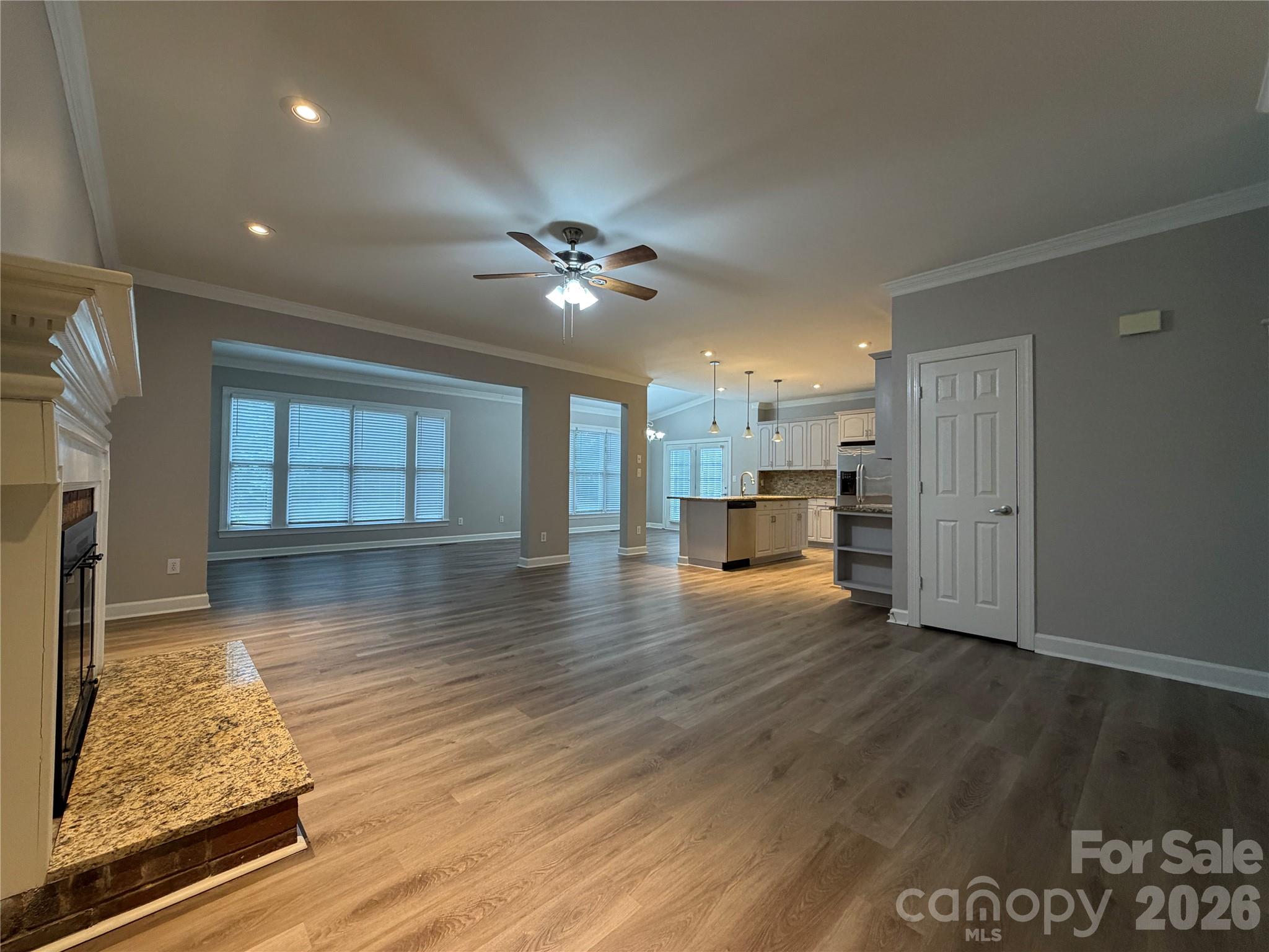 Hunters Gate - Residential