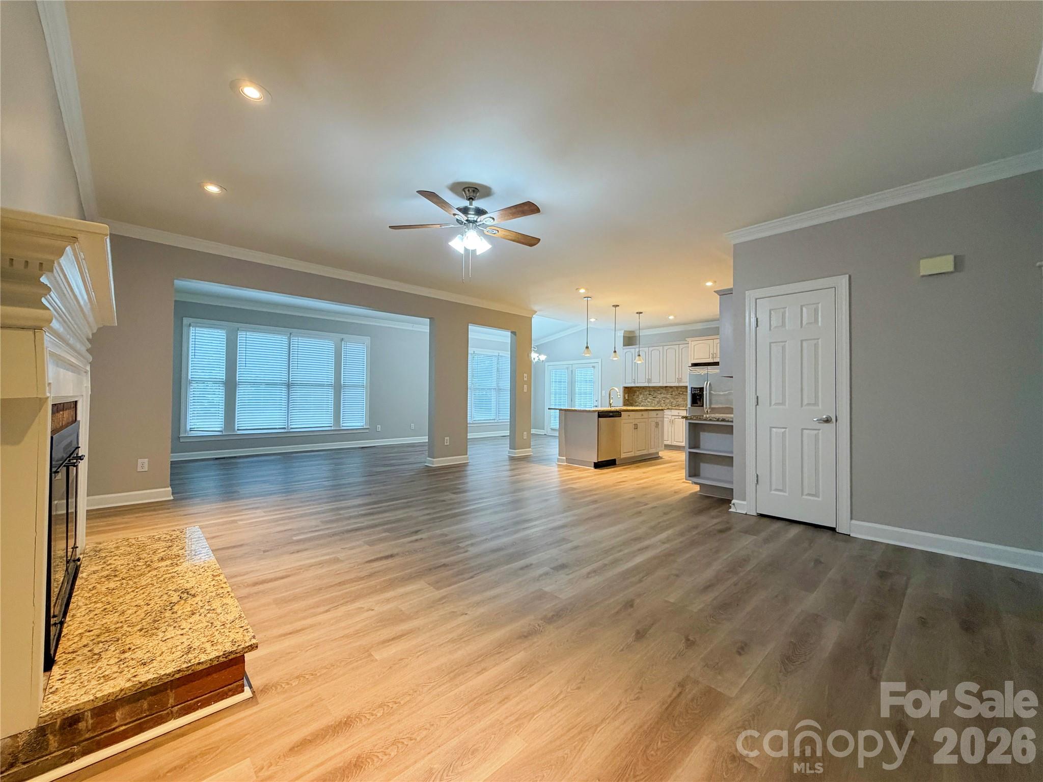 Hunters Gate - Residential