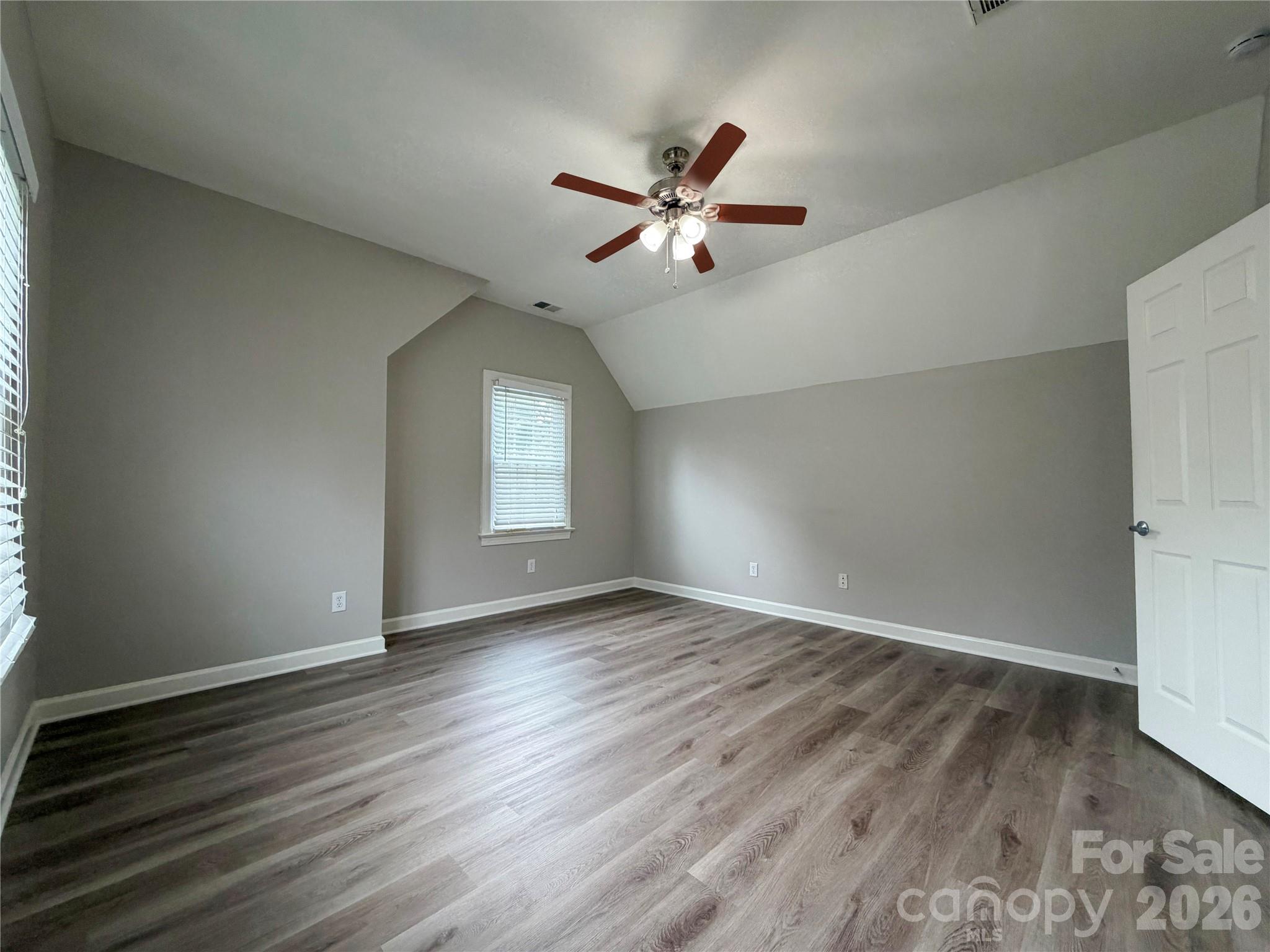 Hunters Gate - Residential