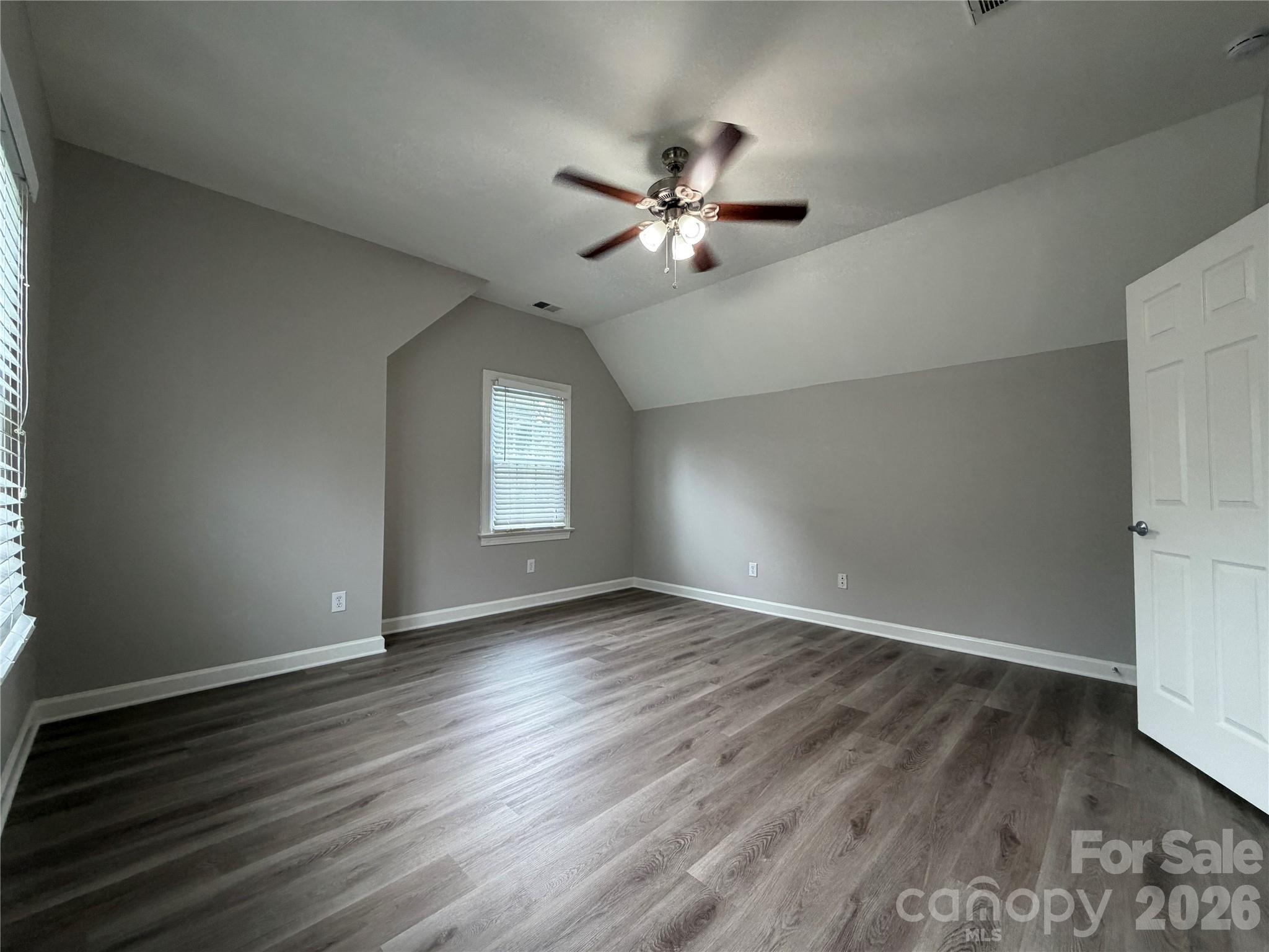 Hunters Gate - Residential