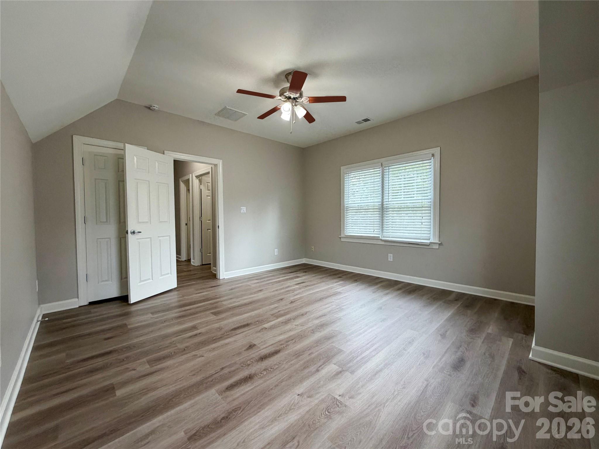 Hunters Gate - Residential