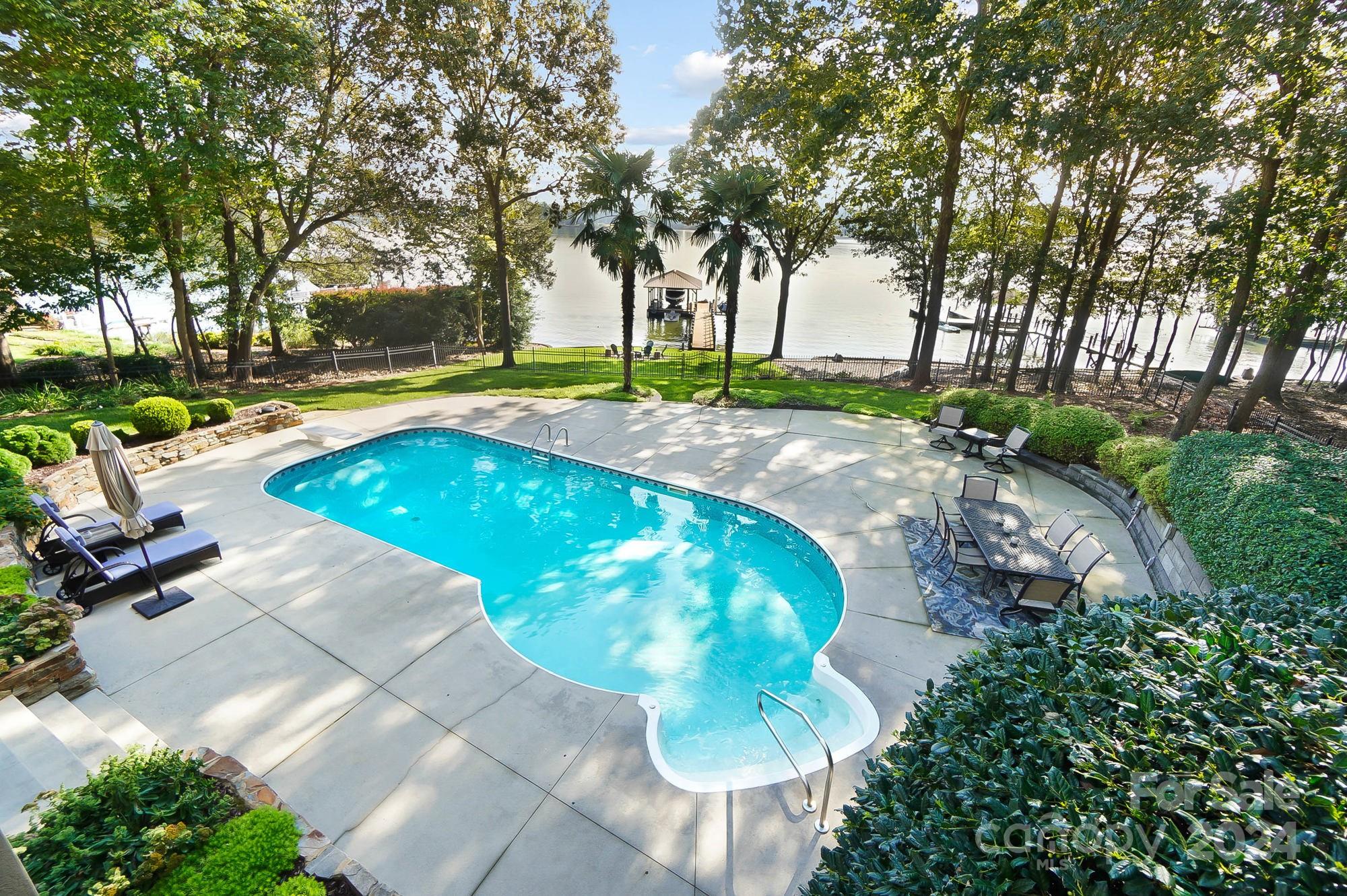 Sailview - Residential