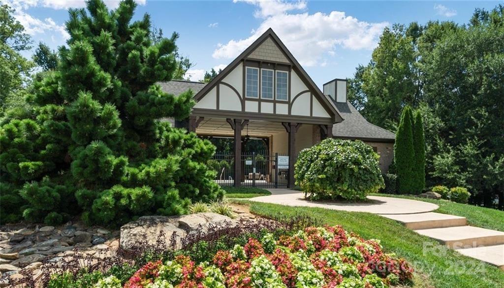 Barber Rock - Residential