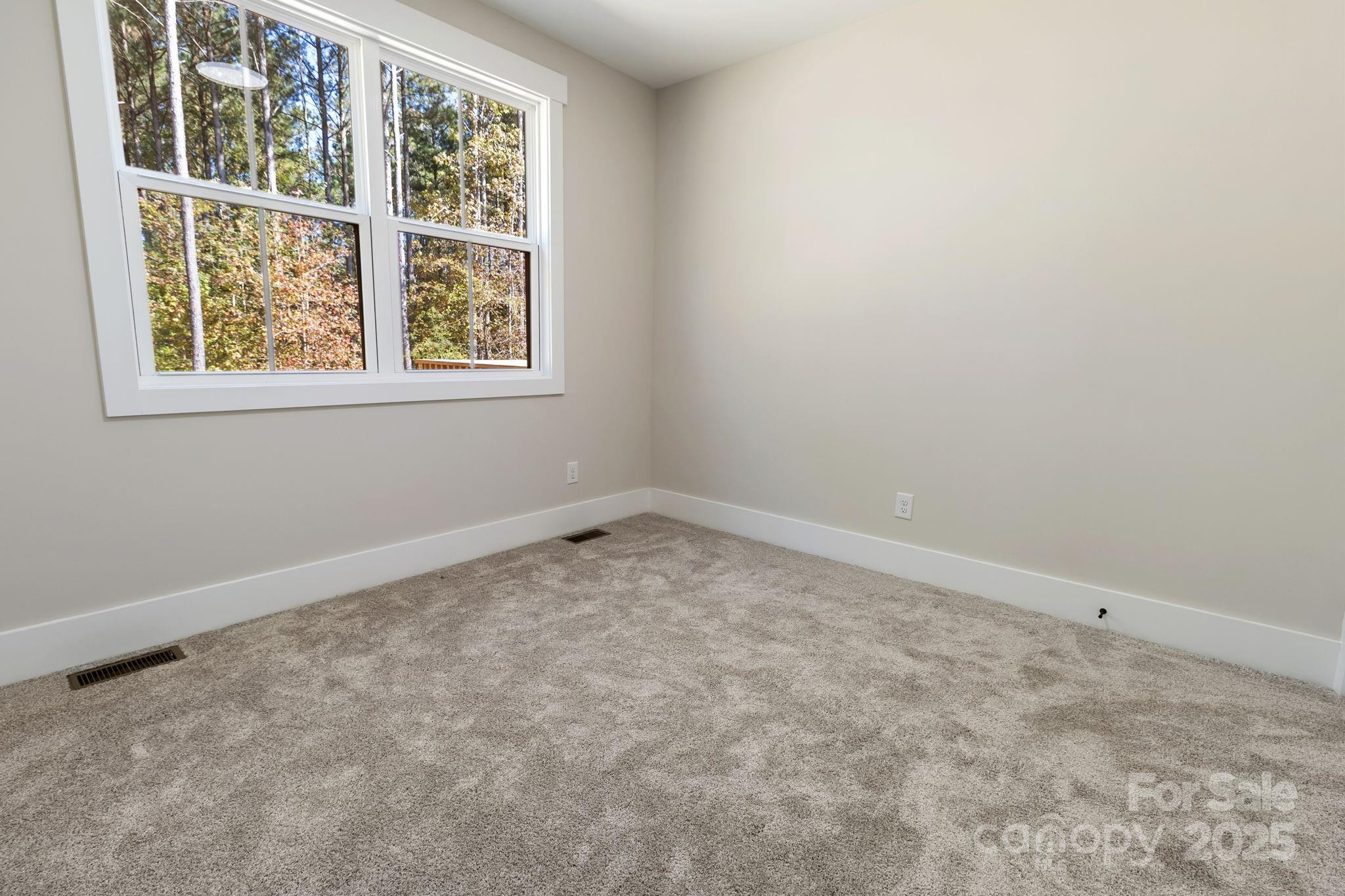 Royal Pines - Residential