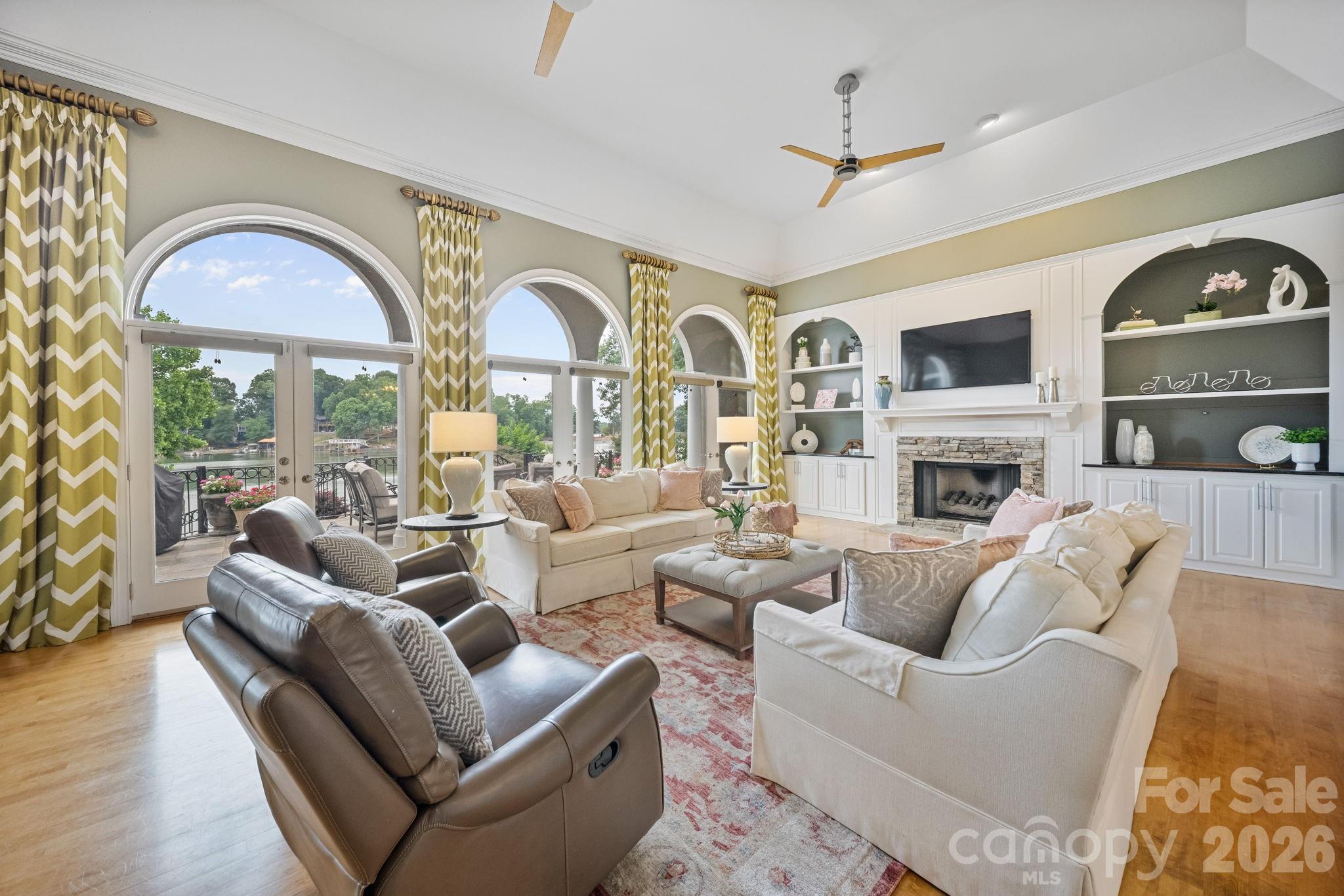 Windy Oaks - Residential