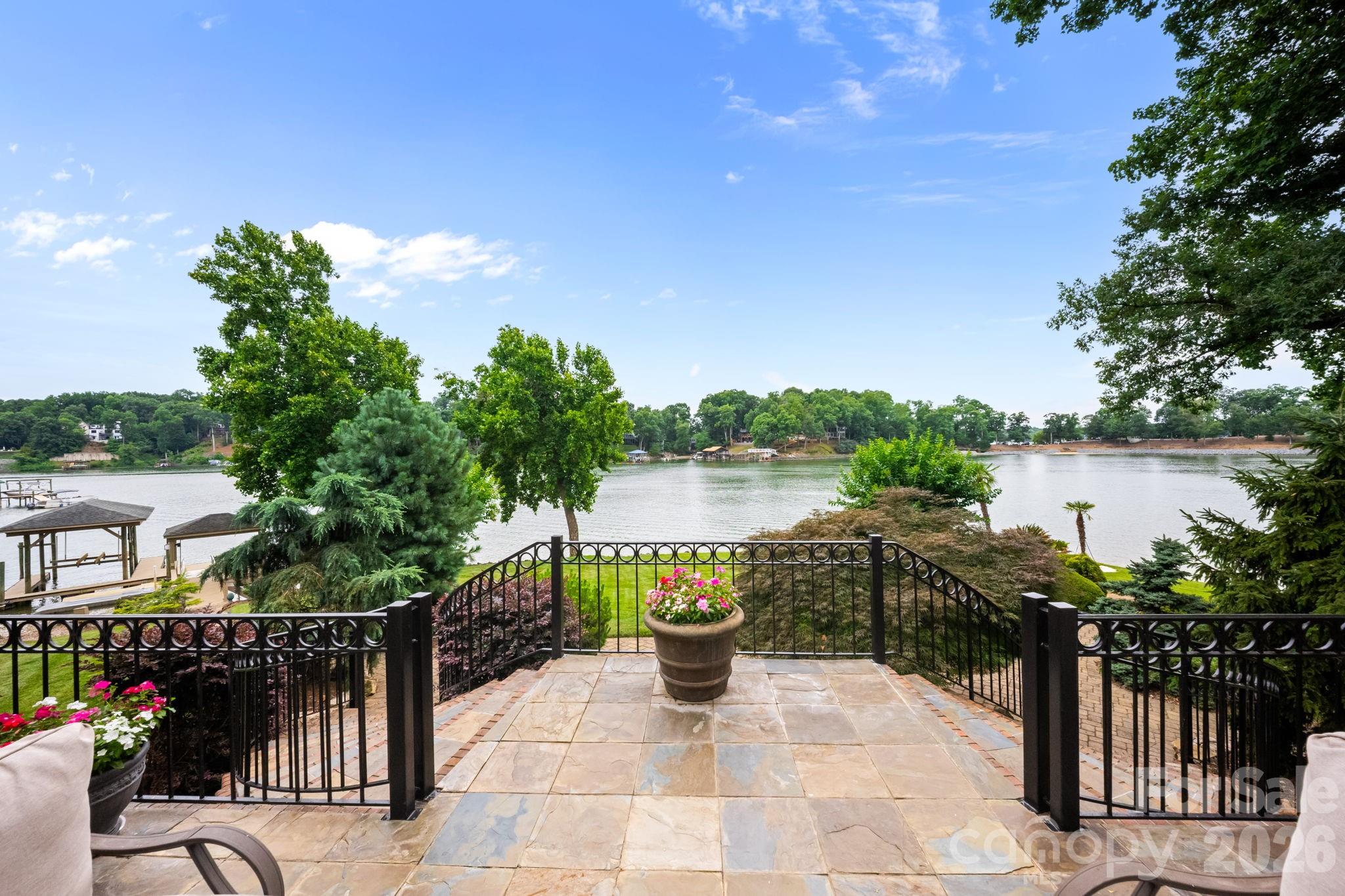 Windy Oaks - Residential