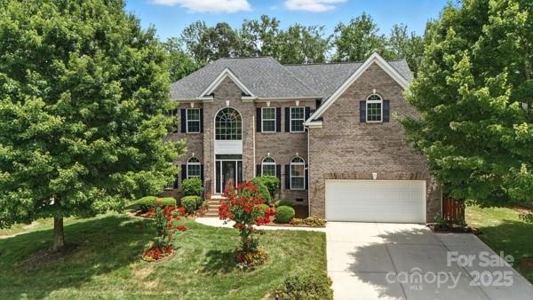 Welcome to this beautifully maintained home in the highly sought-after Rosemont community! Featuring hardwood floors, granite countertops, appliances, this spacious 5-bedroom home includes a bonus room with a closet that can serve as a 6th bedroom. The unique floorplan offers versatility and charm, and the home is ideally situated directly across from the resort-style neighborhood amenities.

Enjoy the convenience of walkable access to restaurants and a brewery located at the front of the neighborhood. Rosemont also features sidewalks and streetlights throughout, making evening strolls safe and enjoyable. With its prime location, thoughtful layout, and pride of ownership, this home is a rare find in Rosemont!