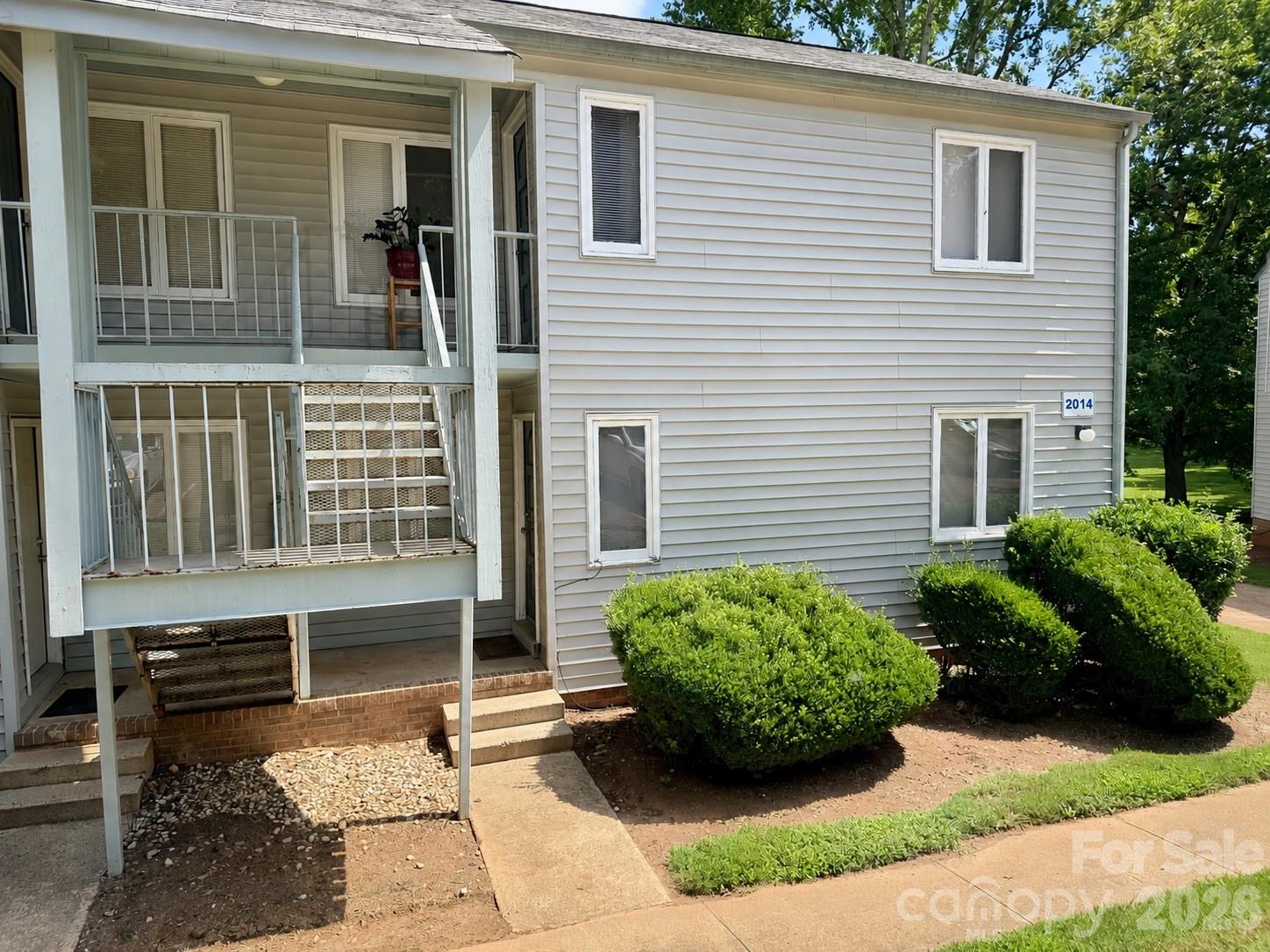 Sharon Lakes - Residential