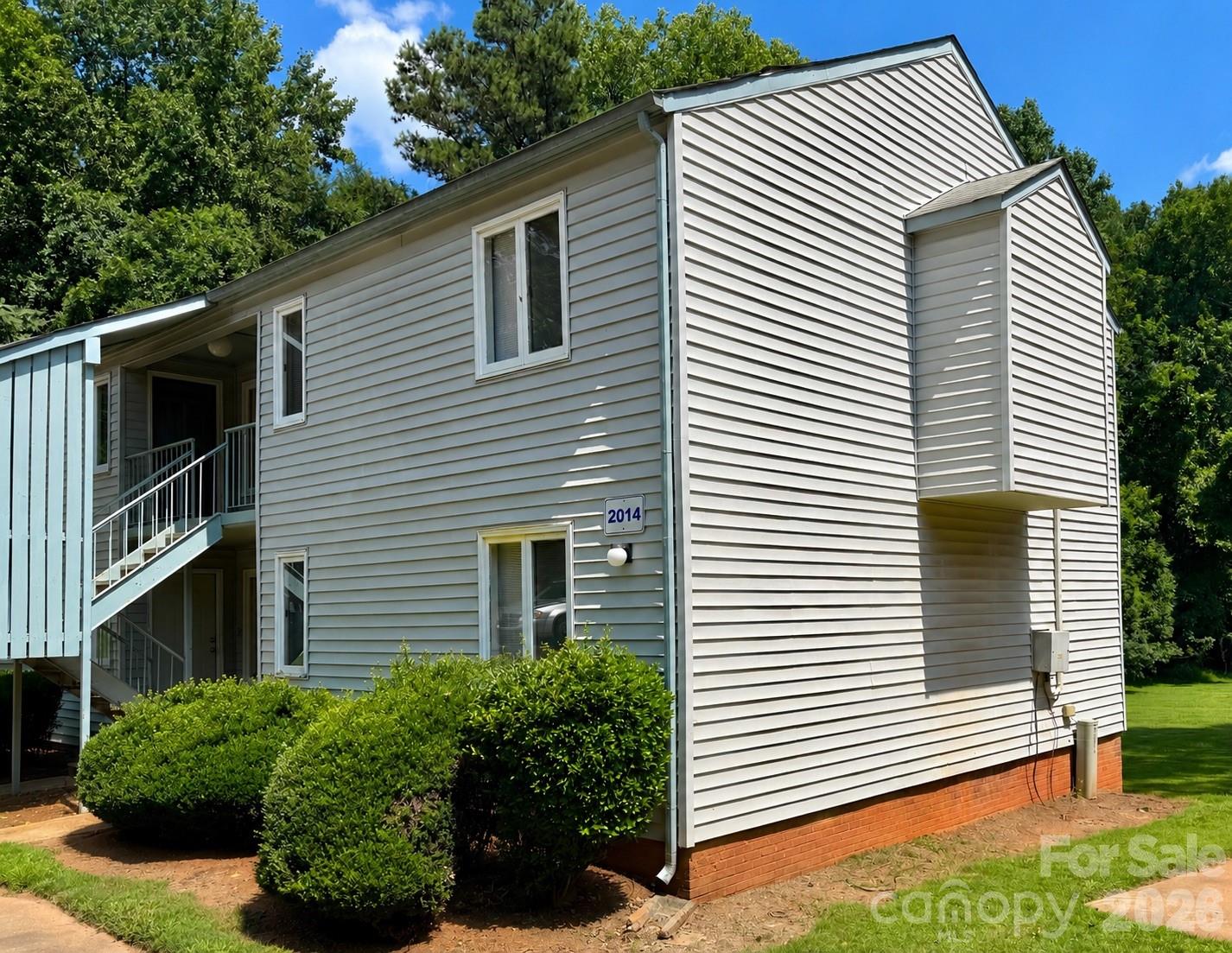 Sharon Lakes - Residential