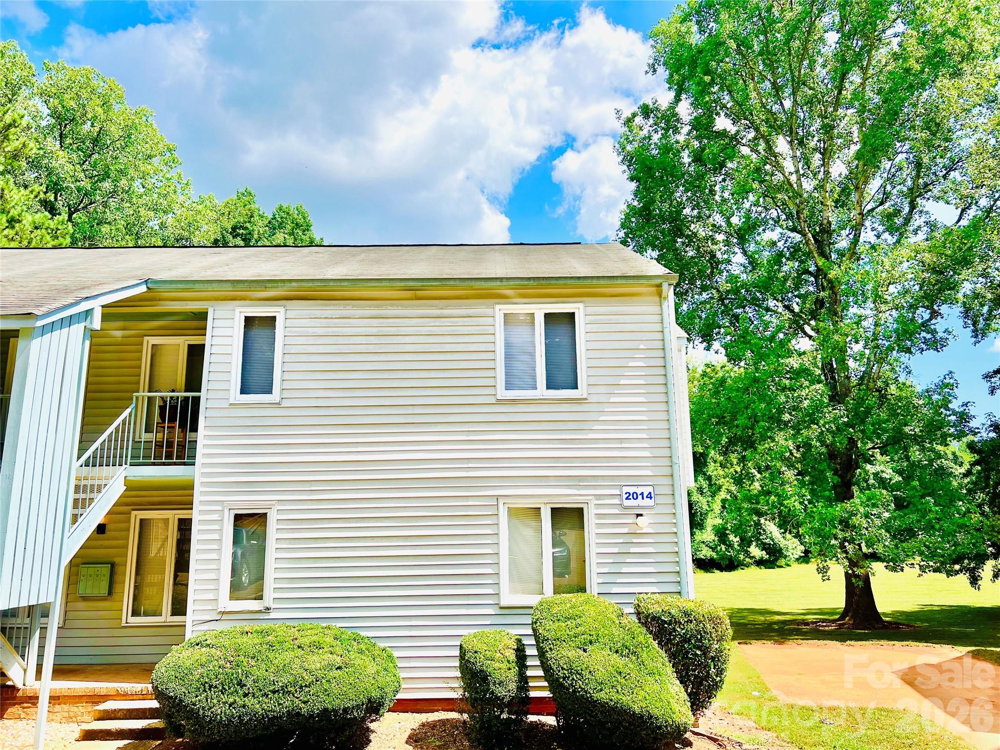 Sharon Lakes - Residential