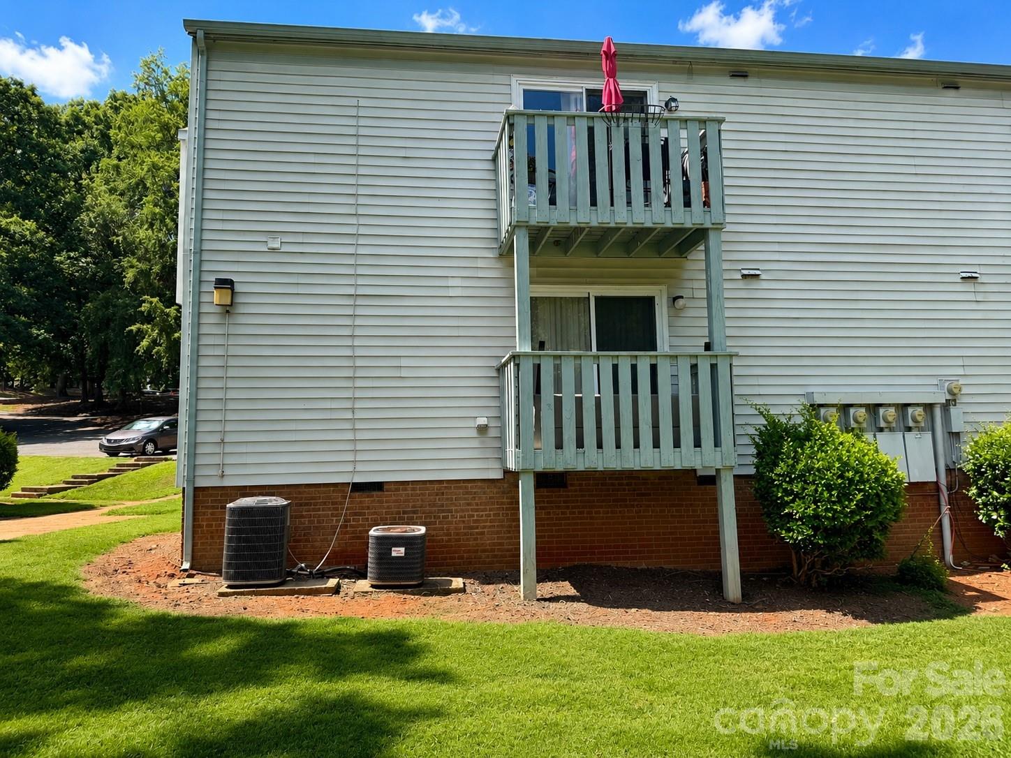 Sharon Lakes - Residential