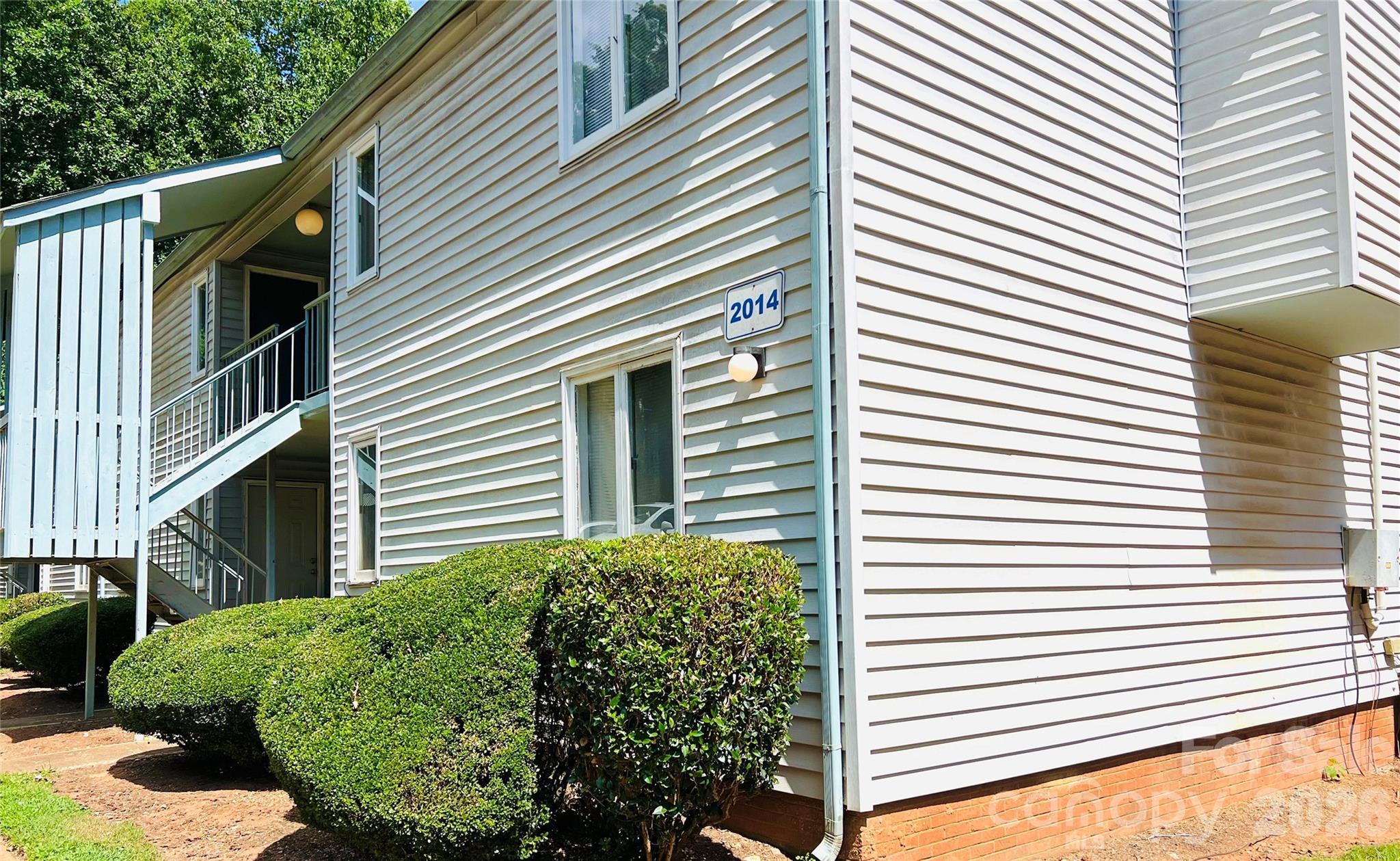 Sharon Lakes - Residential