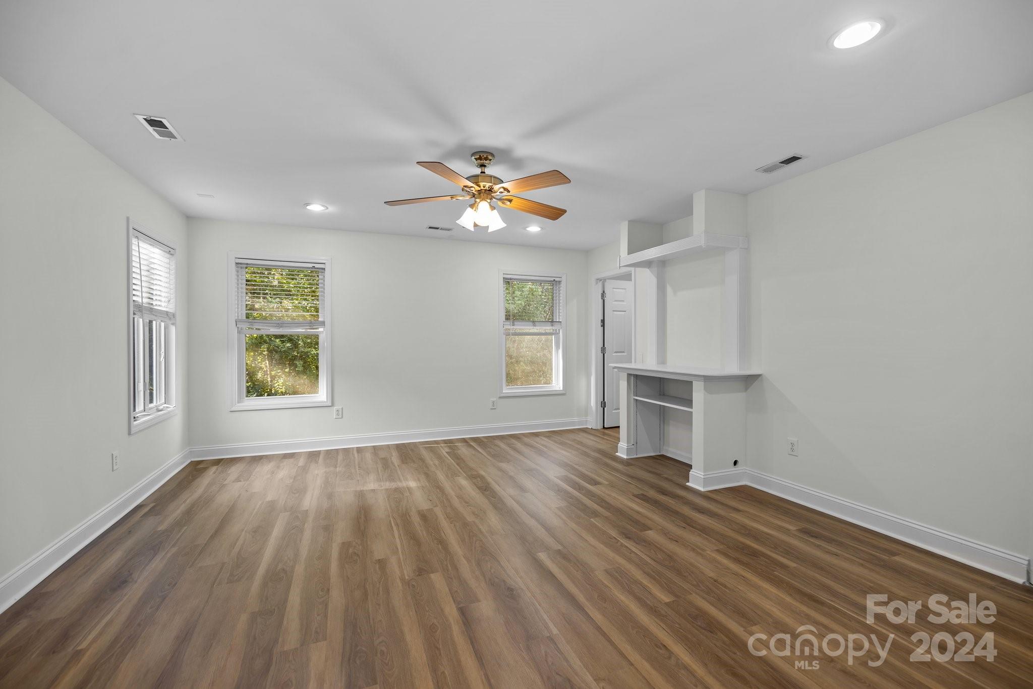 Highland Creek - Residential