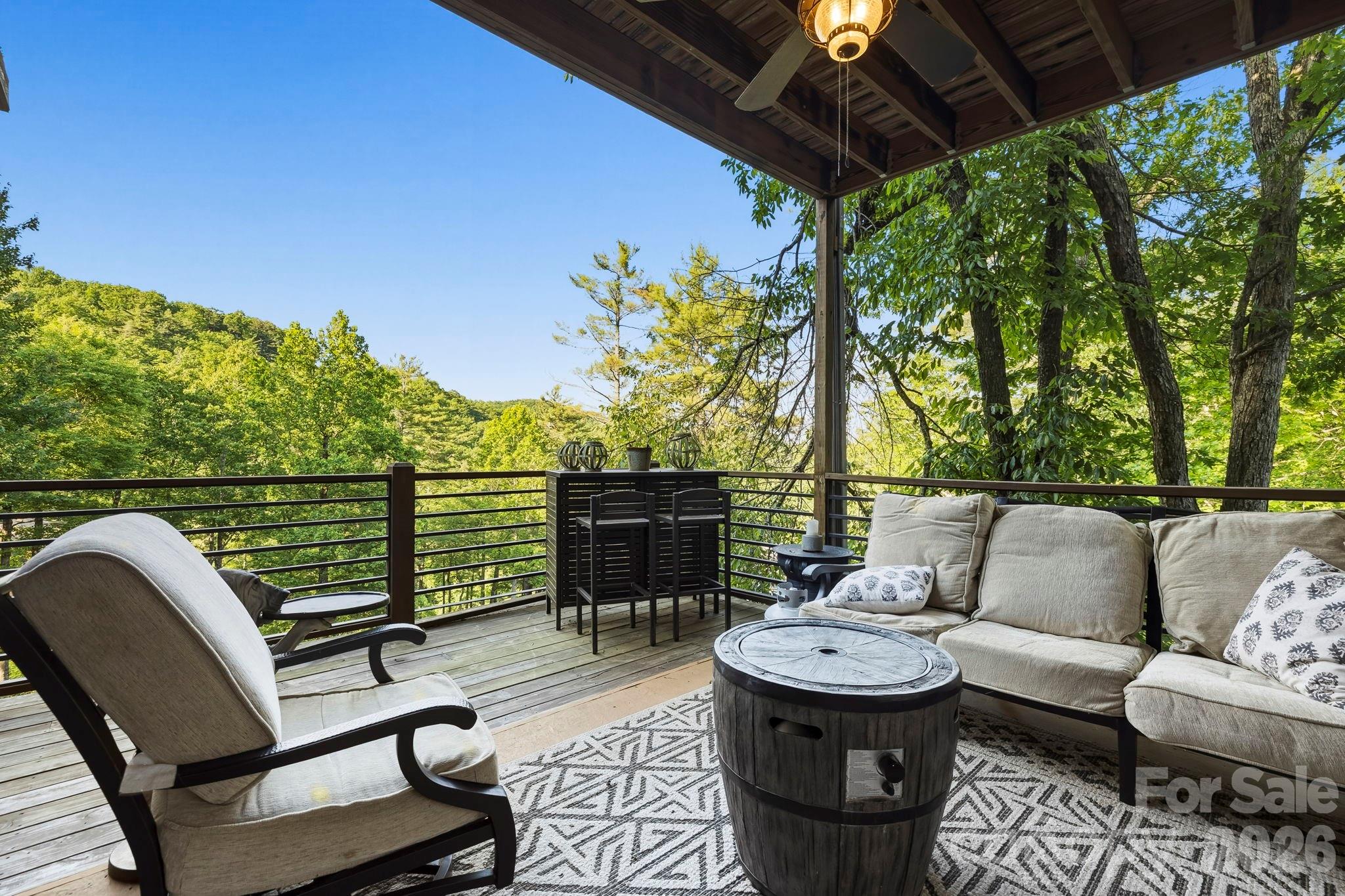 Toxaway Falls Condominium - Residential