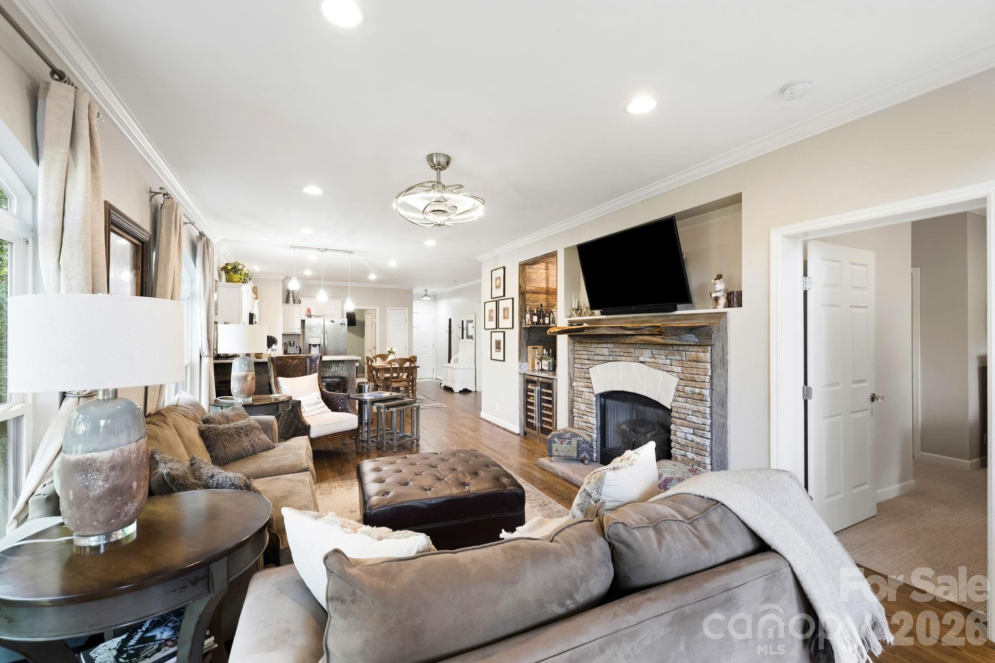 Toxaway Falls Condominium - Residential