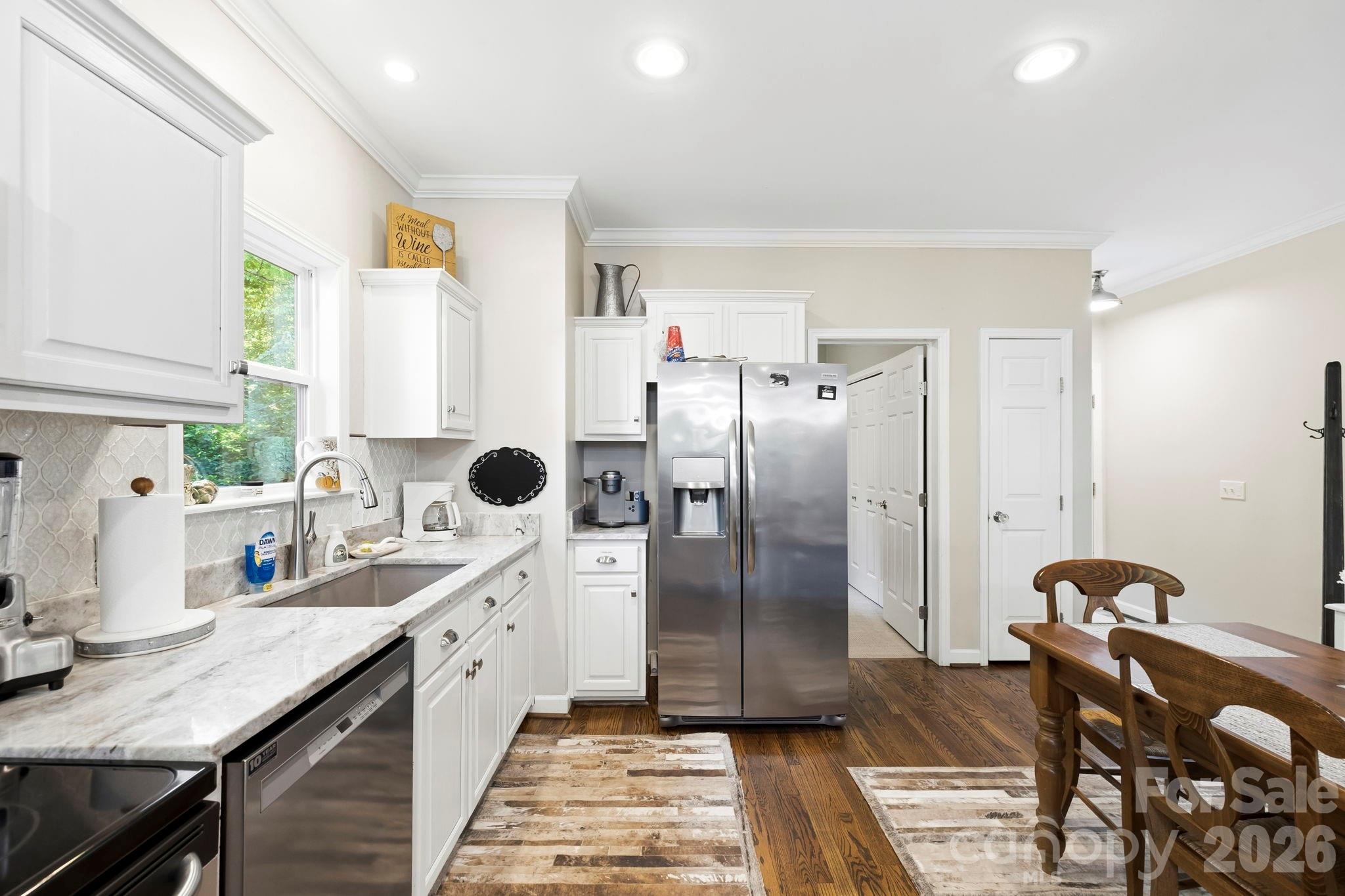 Toxaway Falls Condominium - Residential