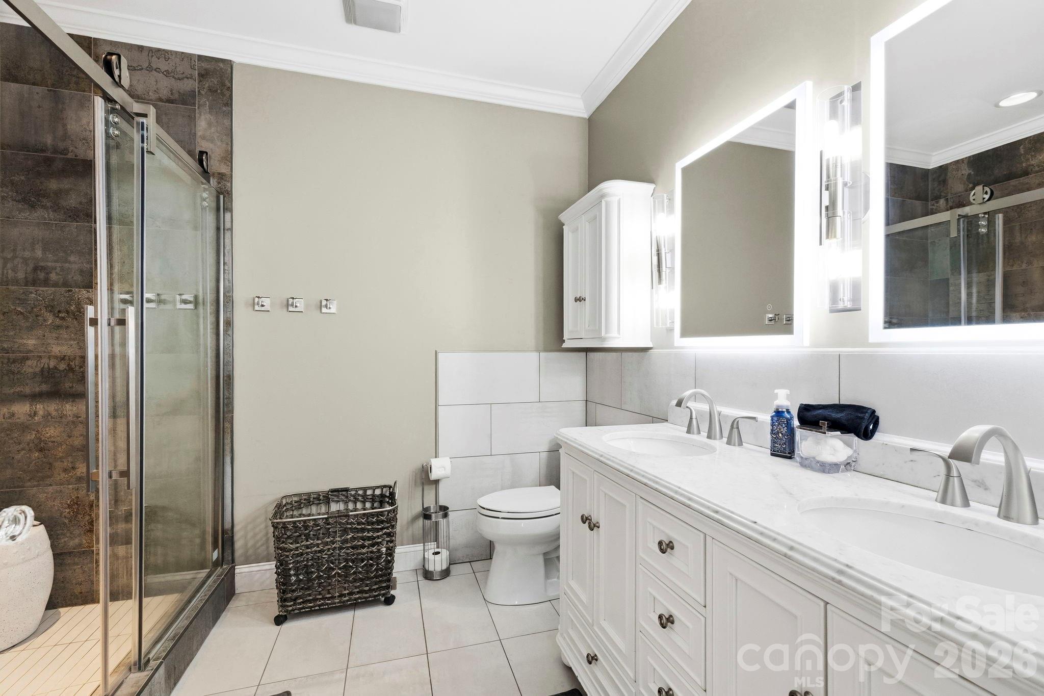 Toxaway Falls Condominium - Residential