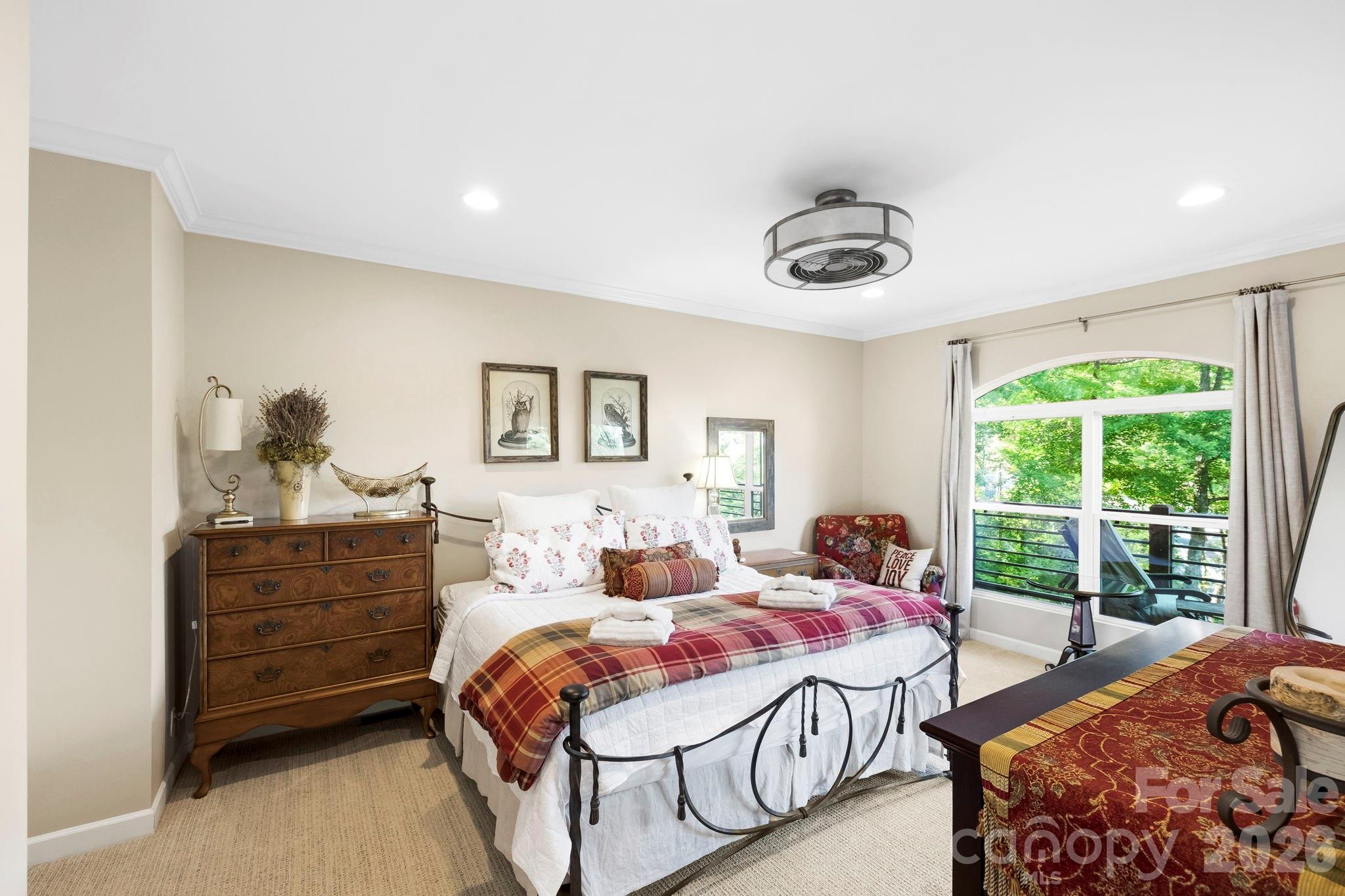 Toxaway Falls Condominium - Residential