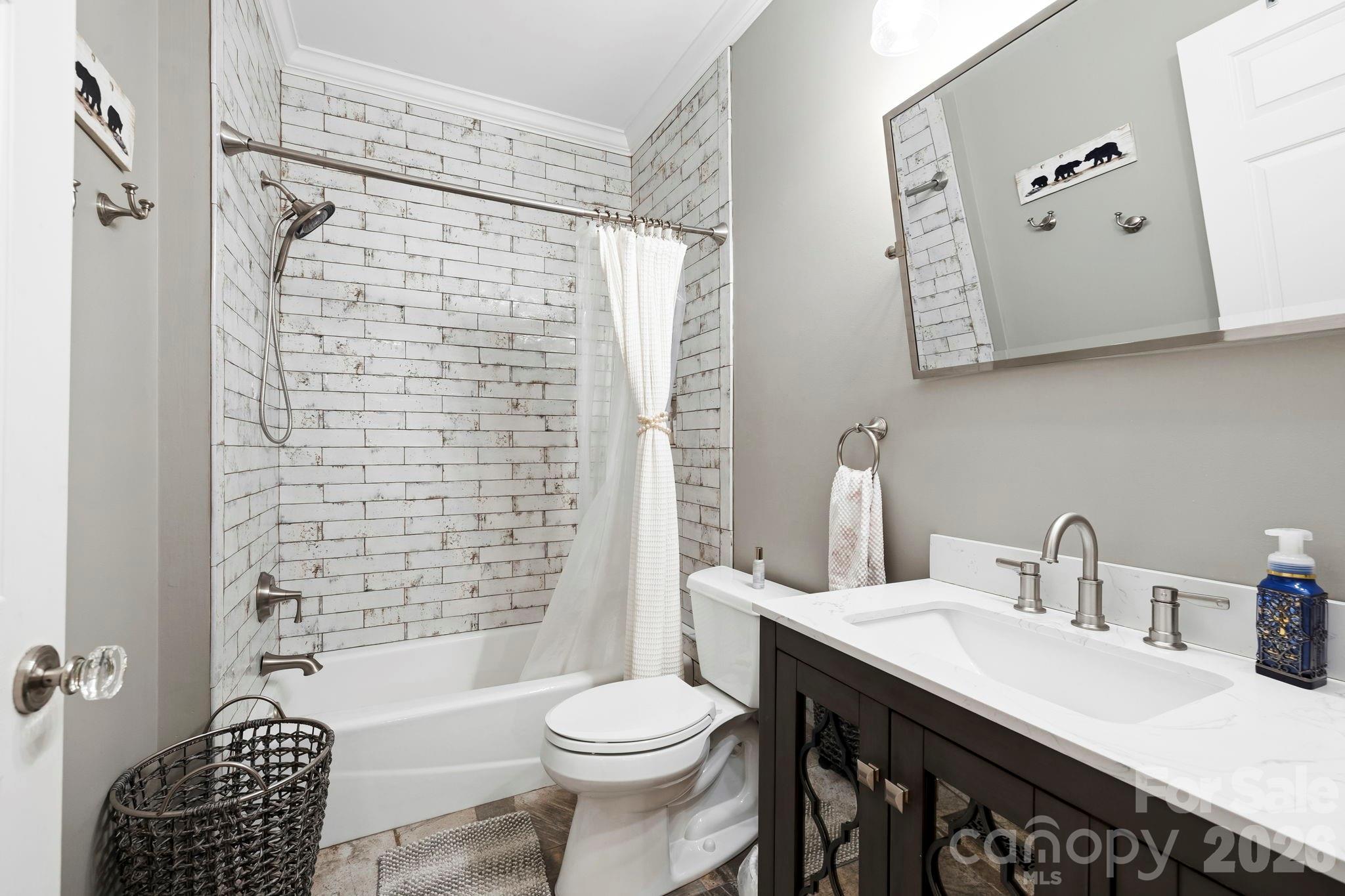Toxaway Falls Condominium - Residential